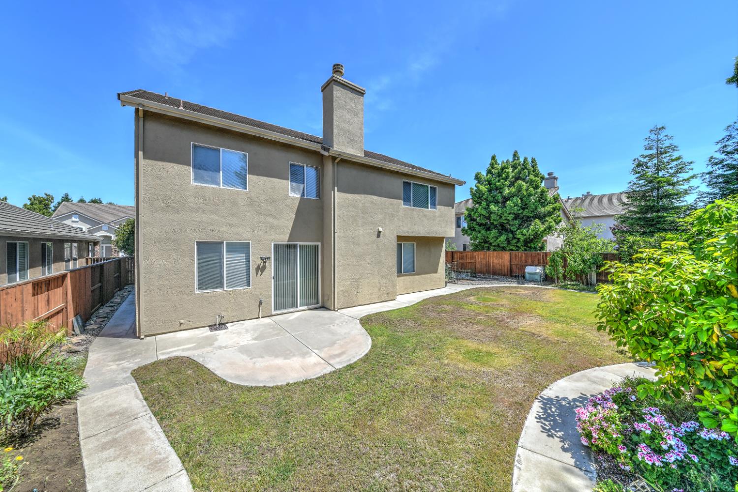 Detail Gallery Image 4 of 30 For 4208 Heritage Dr, Modesto,  CA 95356 - 4 Beds | 3 Baths