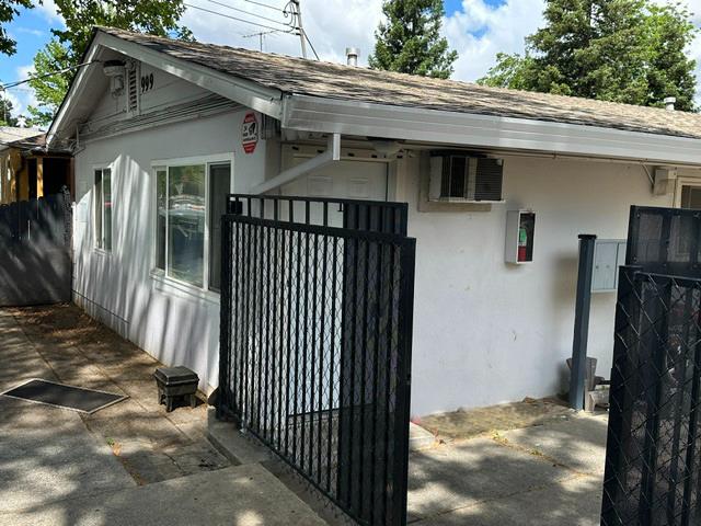Detail Gallery Image 6 of 9 For 999 Arcade Blvd, Sacramento,  CA 95815 - – Beds | – Baths