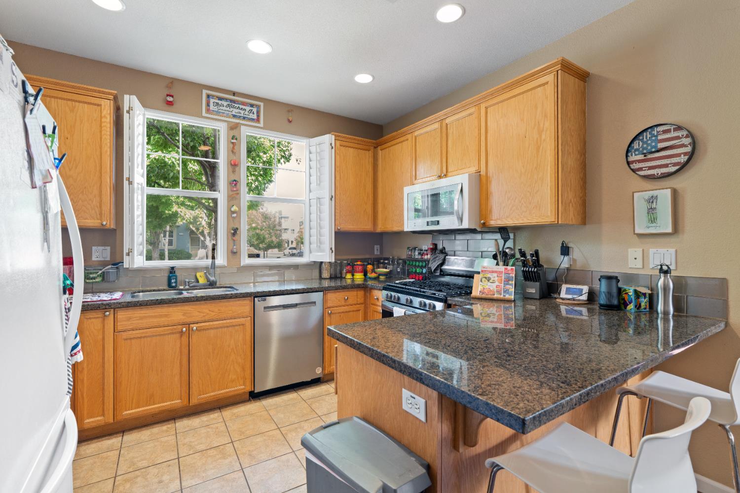 Detail Gallery Image 12 of 31 For 213 Washington Pl, West Sacramento,  CA 95605 - 3 Beds | 2/1 Baths