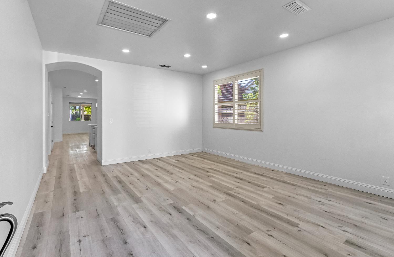 Detail Gallery Image 9 of 46 For 6235 Flamingo Way, Rocklin,  CA 95765 - 3 Beds | 2 Baths