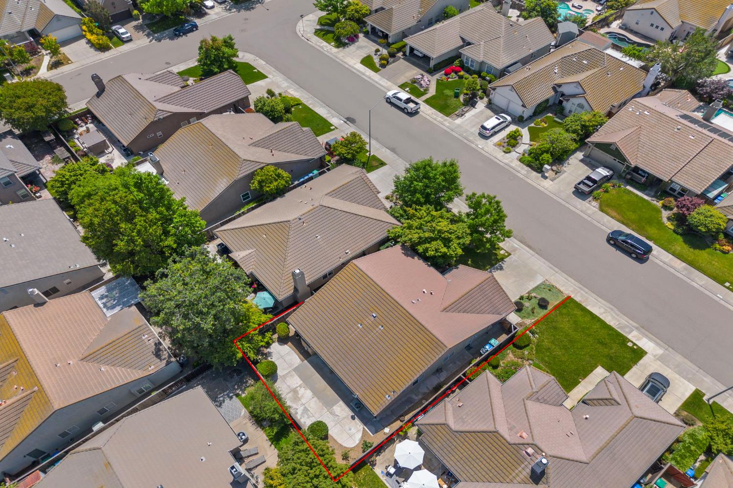 Detail Gallery Image 47 of 55 For 1925 Crystalwood Ln, Lodi,  CA 95242 - 3 Beds | 2 Baths