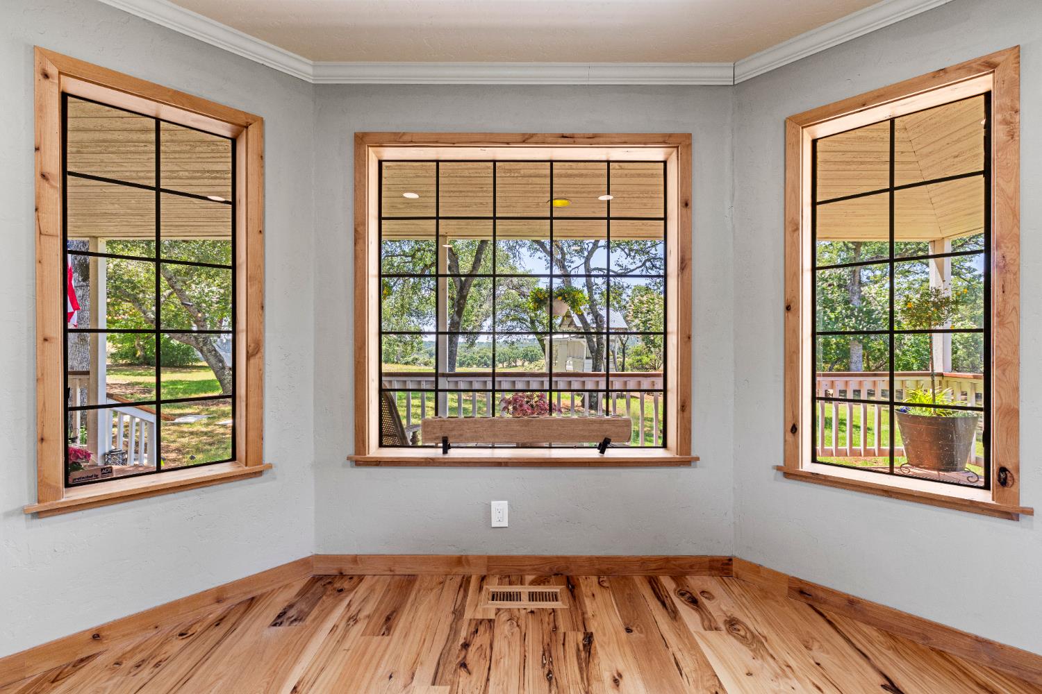 Detail Gallery Image 33 of 94 For 3740 Wild Turkey Dr, Shingle Springs,  CA 95682 - 4 Beds | 3 Baths