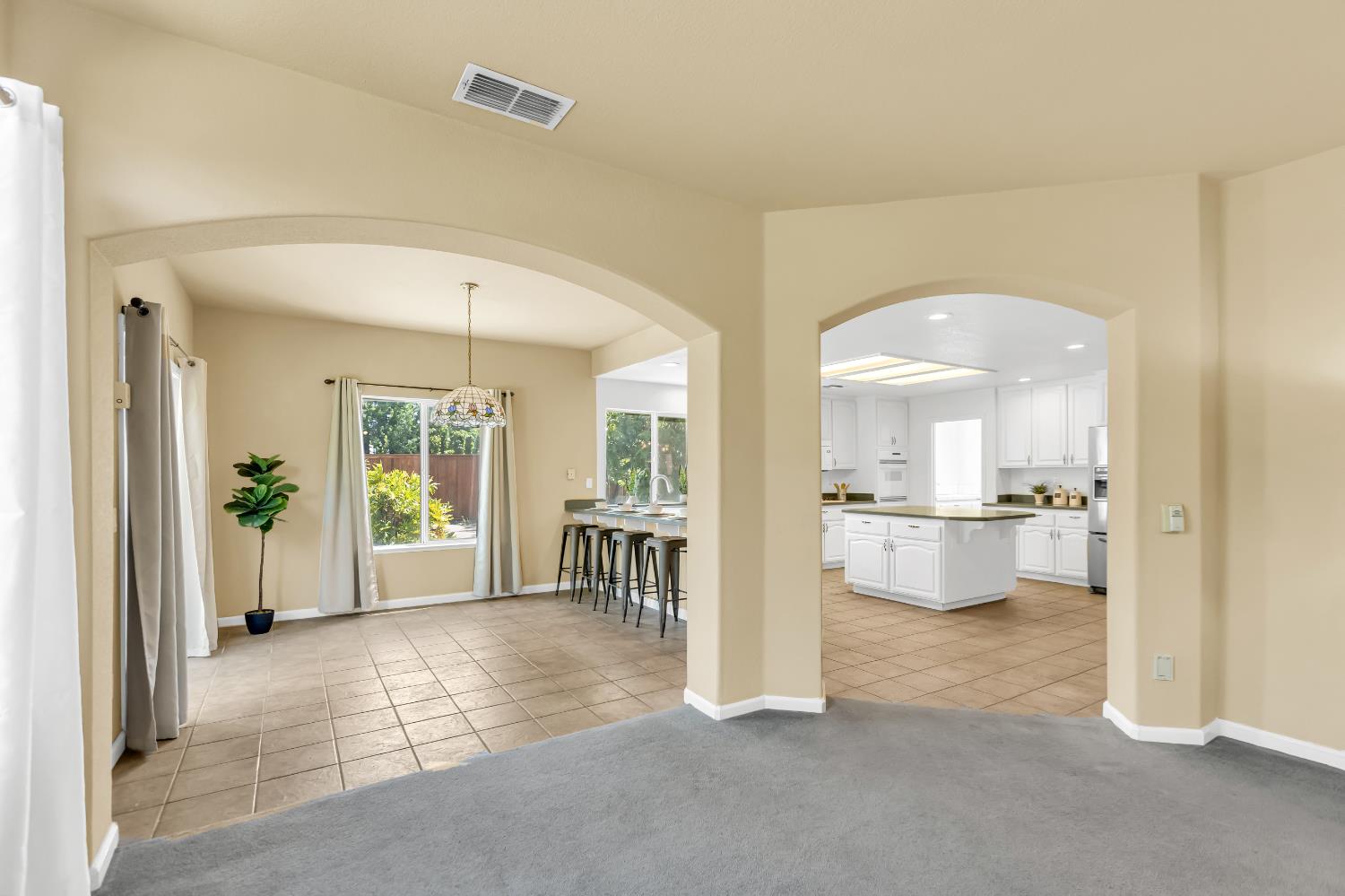 Detail Gallery Image 21 of 90 For 3435 Sierra Meadow Ct, Elk Grove,  CA 95758 - 6 Beds | 3 Baths