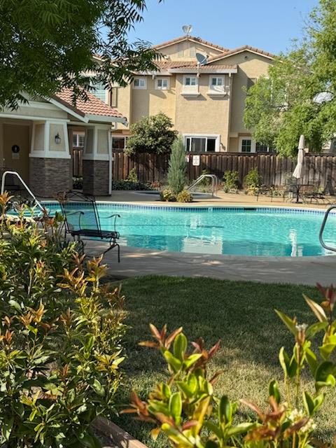 Detail Gallery Image 27 of 66 For 1270 Incline Dr #3,  Lincoln,  CA 95648 - 3 Beds | 2/1 Baths