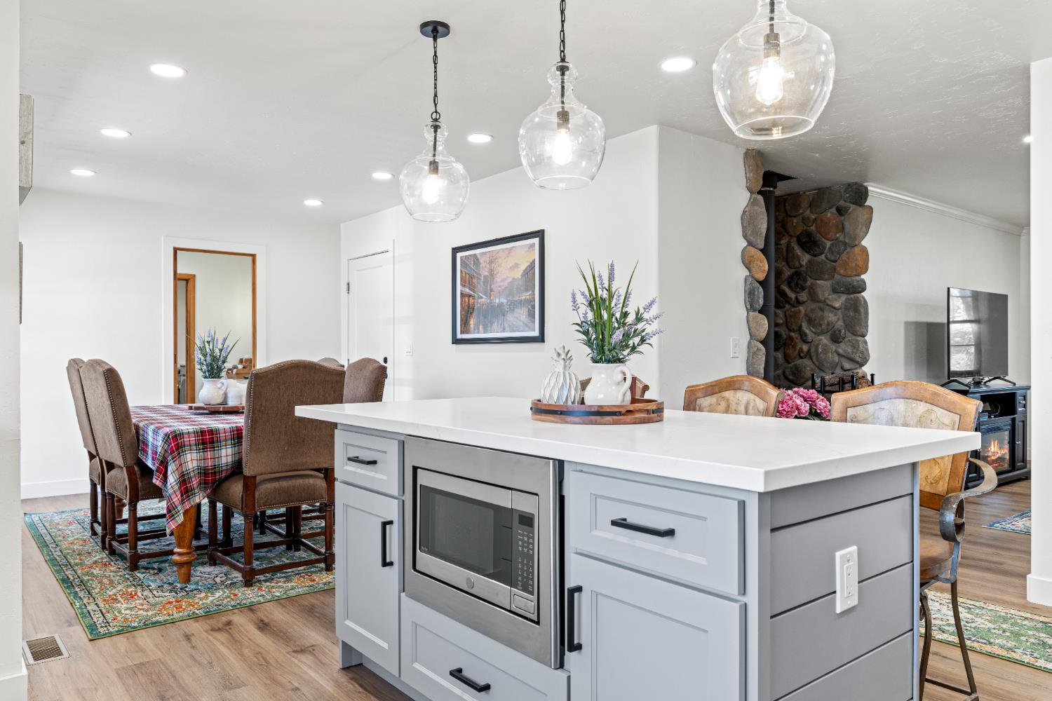 Detail Gallery Image 23 of 94 For 3740 Wild Turkey Dr, Shingle Springs,  CA 95682 - 4 Beds | 3 Baths