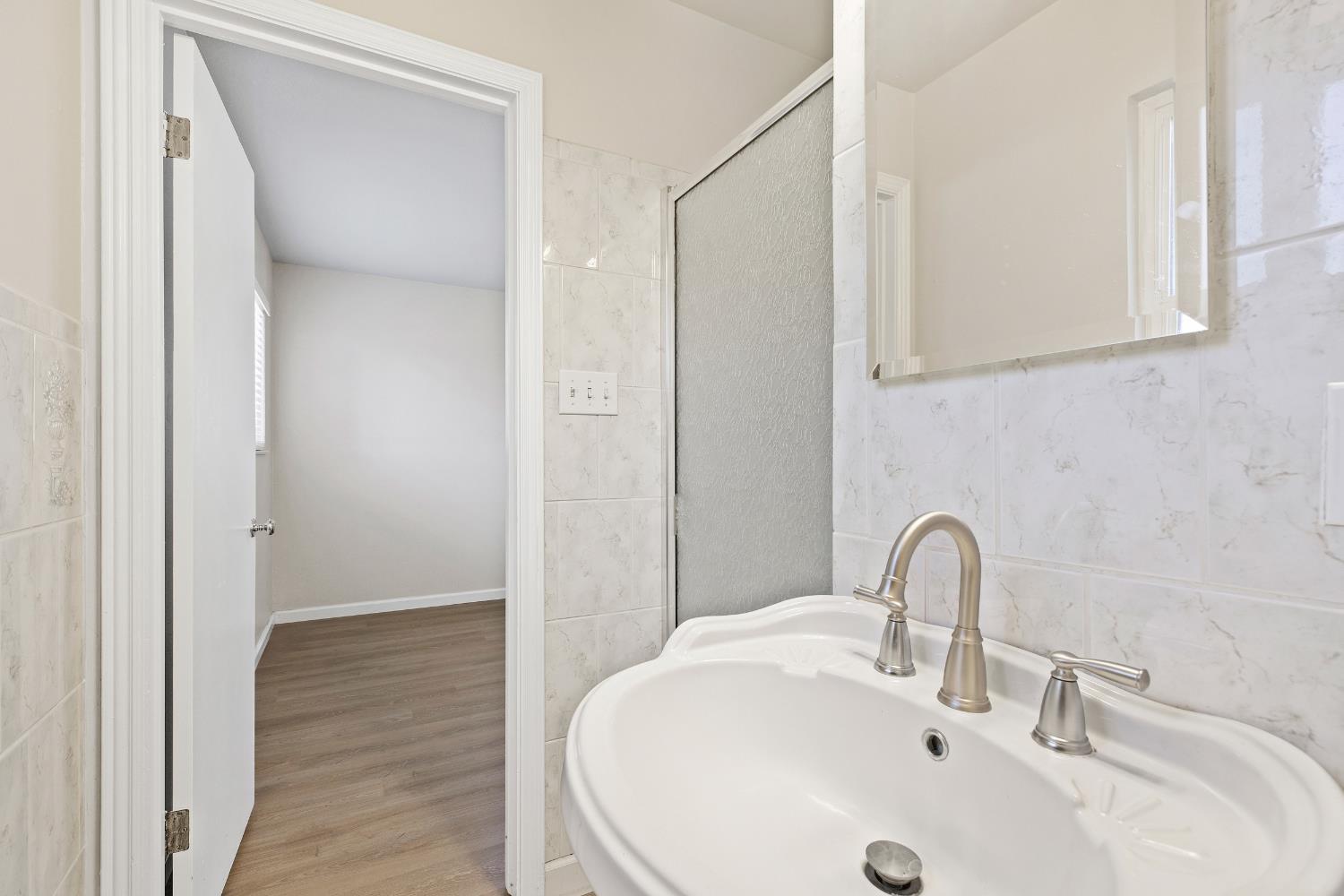 Detail Gallery Image 20 of 26 For 2001 Scott Ave, Modesto,  CA 95350 - 3 Beds | 2 Baths