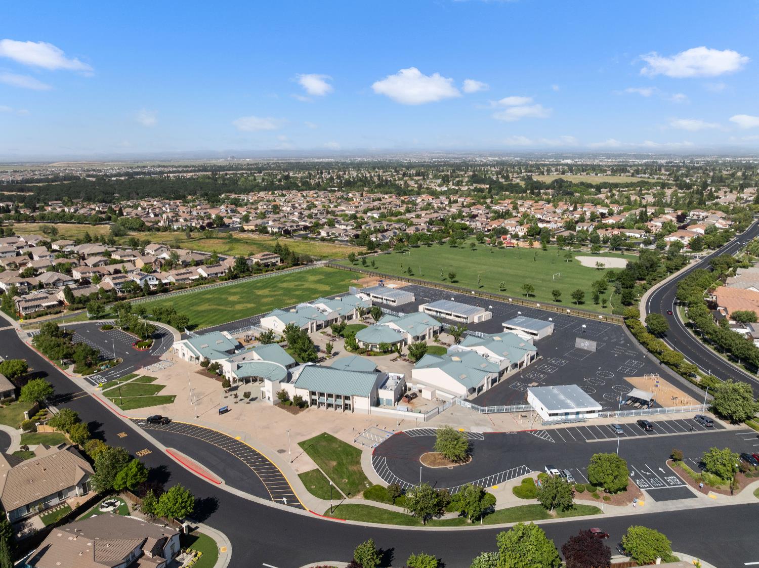 Detail Gallery Image 47 of 50 For 2356 Staxton Cir, Roseville,  CA 95747 - 3 Beds | 2 Baths