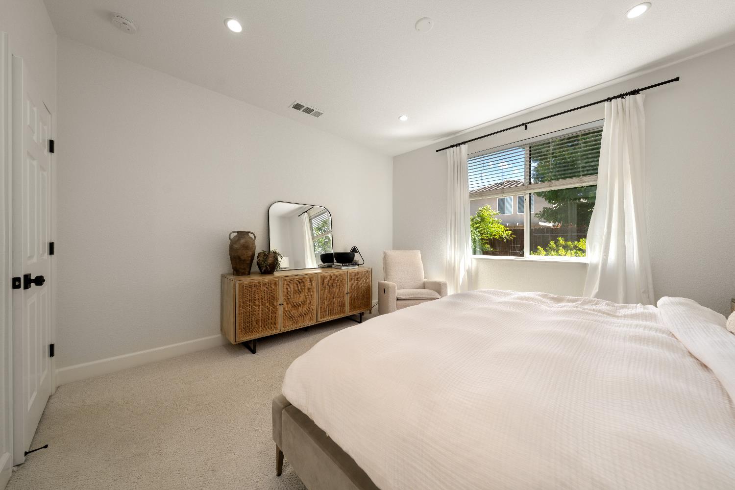 Detail Gallery Image 25 of 50 For 2356 Staxton Cir, Roseville,  CA 95747 - 3 Beds | 2 Baths