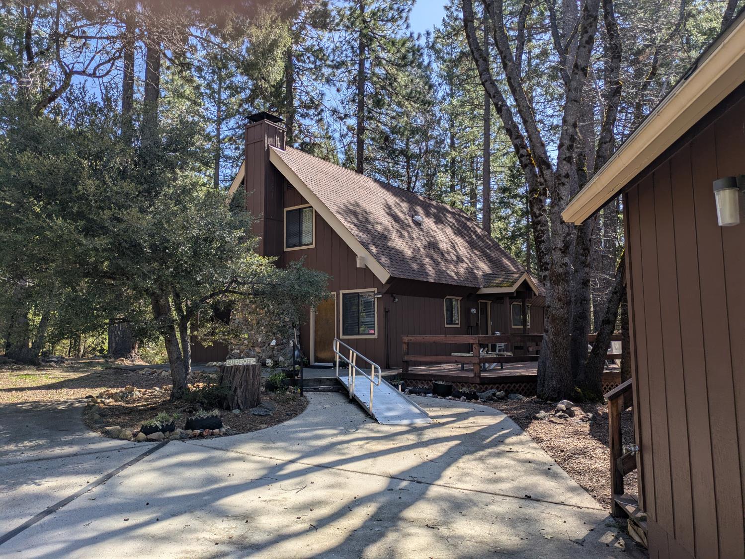 Detail Gallery Image 1 of 18 For 428 Tamarack Bend, Sierra City,  CA 96125 - 3 Beds | 3 Baths