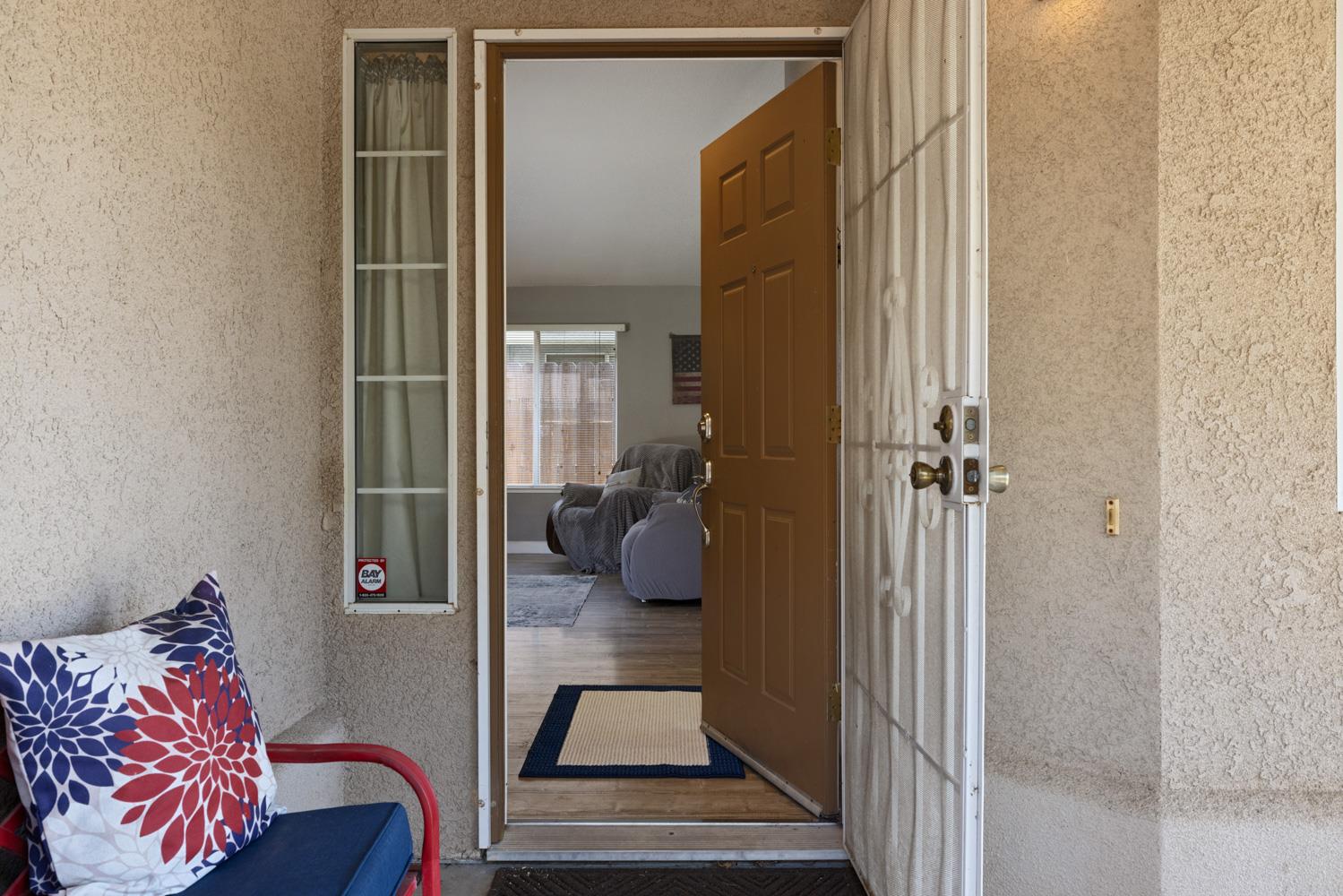 Detail Gallery Image 5 of 33 For 1112 La Mesa St, Escalon,  CA 95320 - 3 Beds | 2 Baths