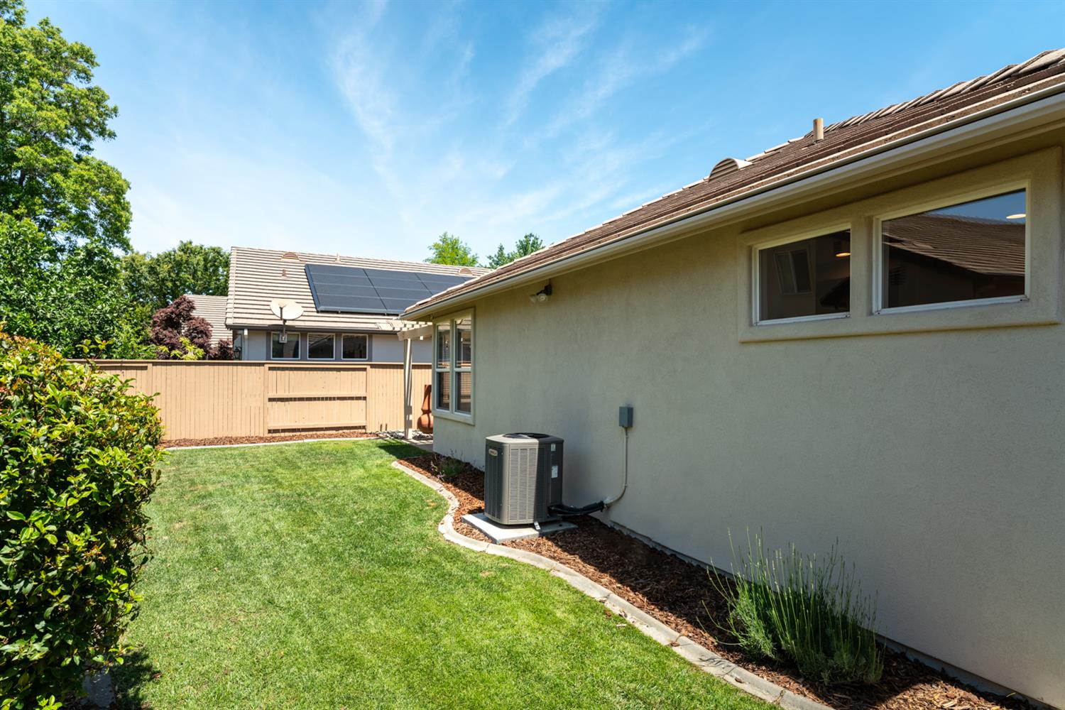 Cobble Fields Court, Folsom, California image 35