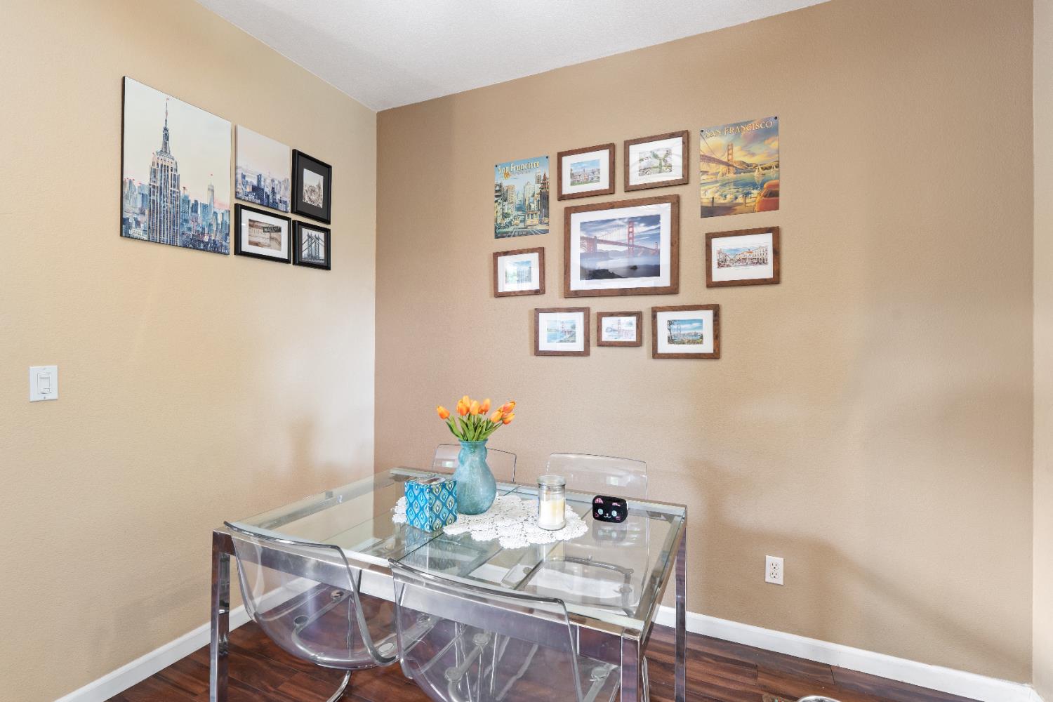 Detail Gallery Image 10 of 31 For 213 Washington Pl, West Sacramento,  CA 95605 - 3 Beds | 2/1 Baths