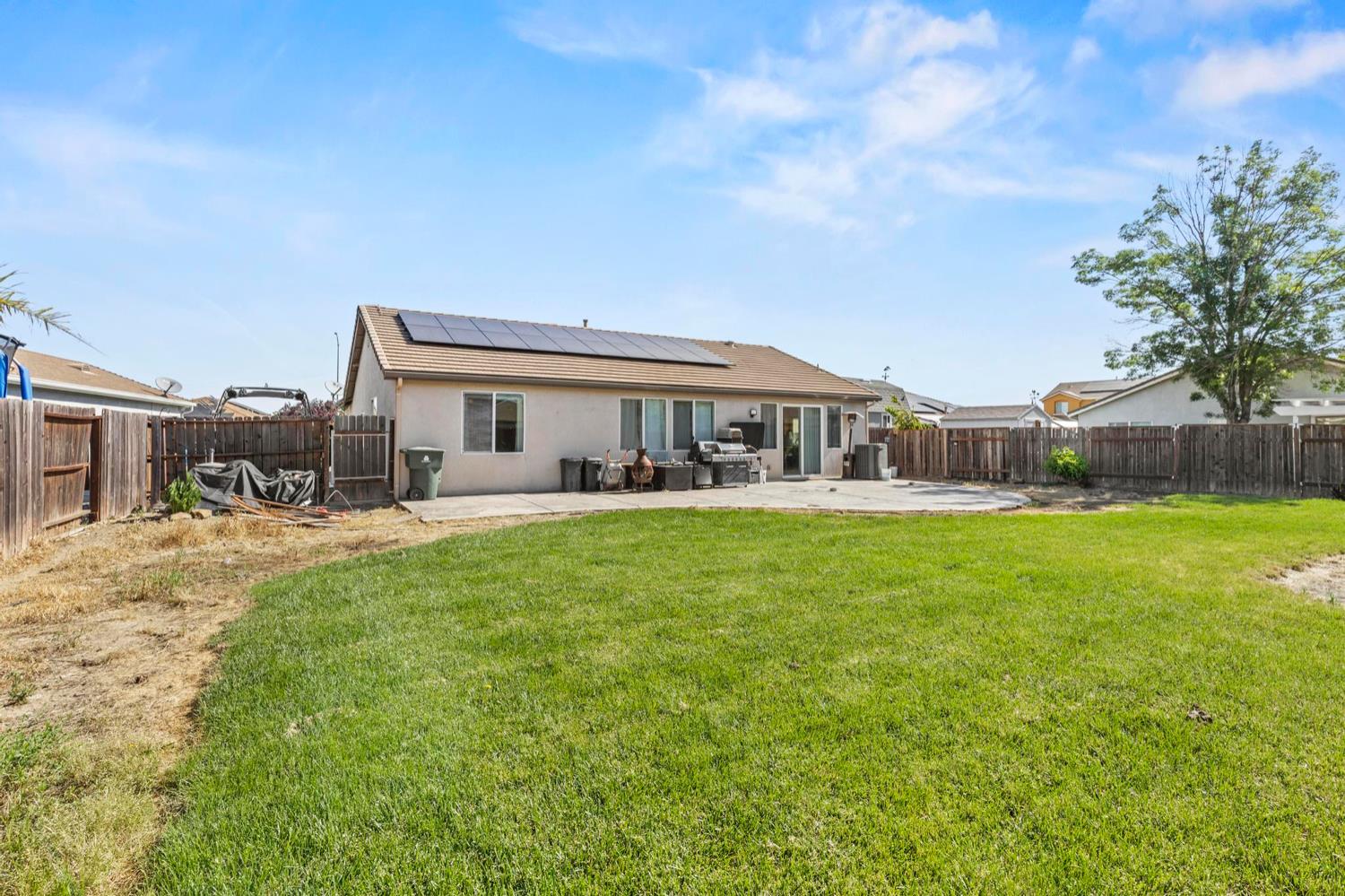 Maplehurst Street, Olivehurst, California image 2