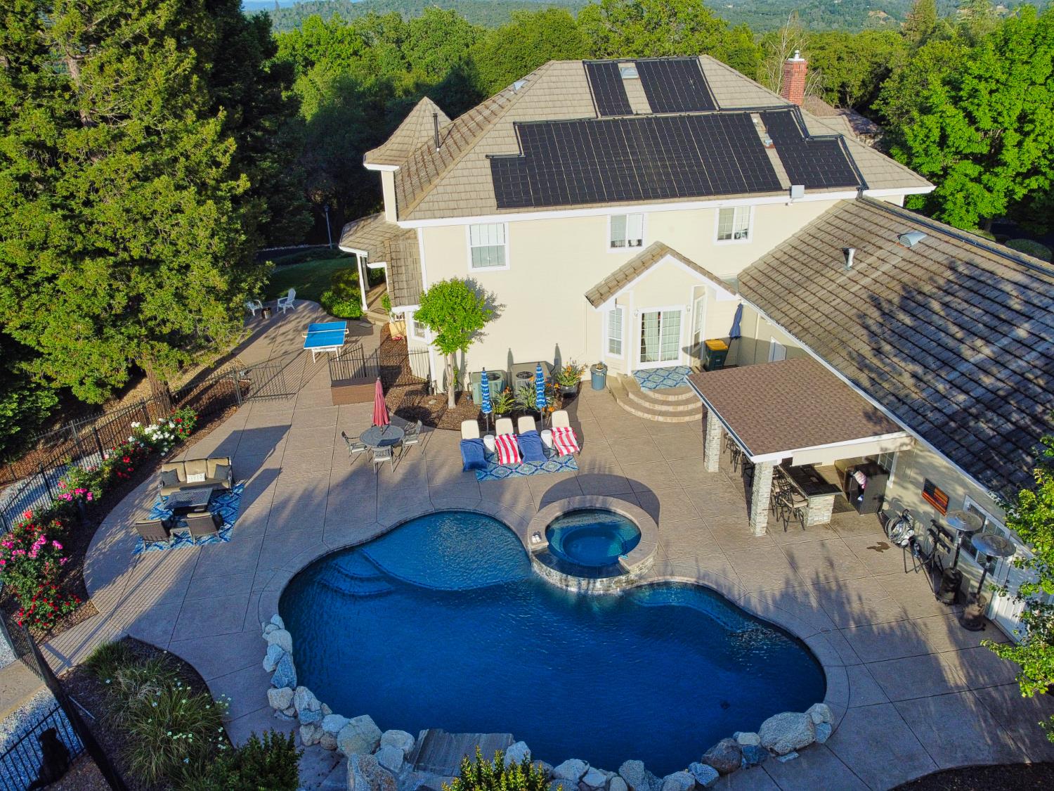 Detail Gallery Image 5 of 31 For 4520 Rigel Ct., Shingle Springs,  CA 95682 - 5 Beds | 3 Baths