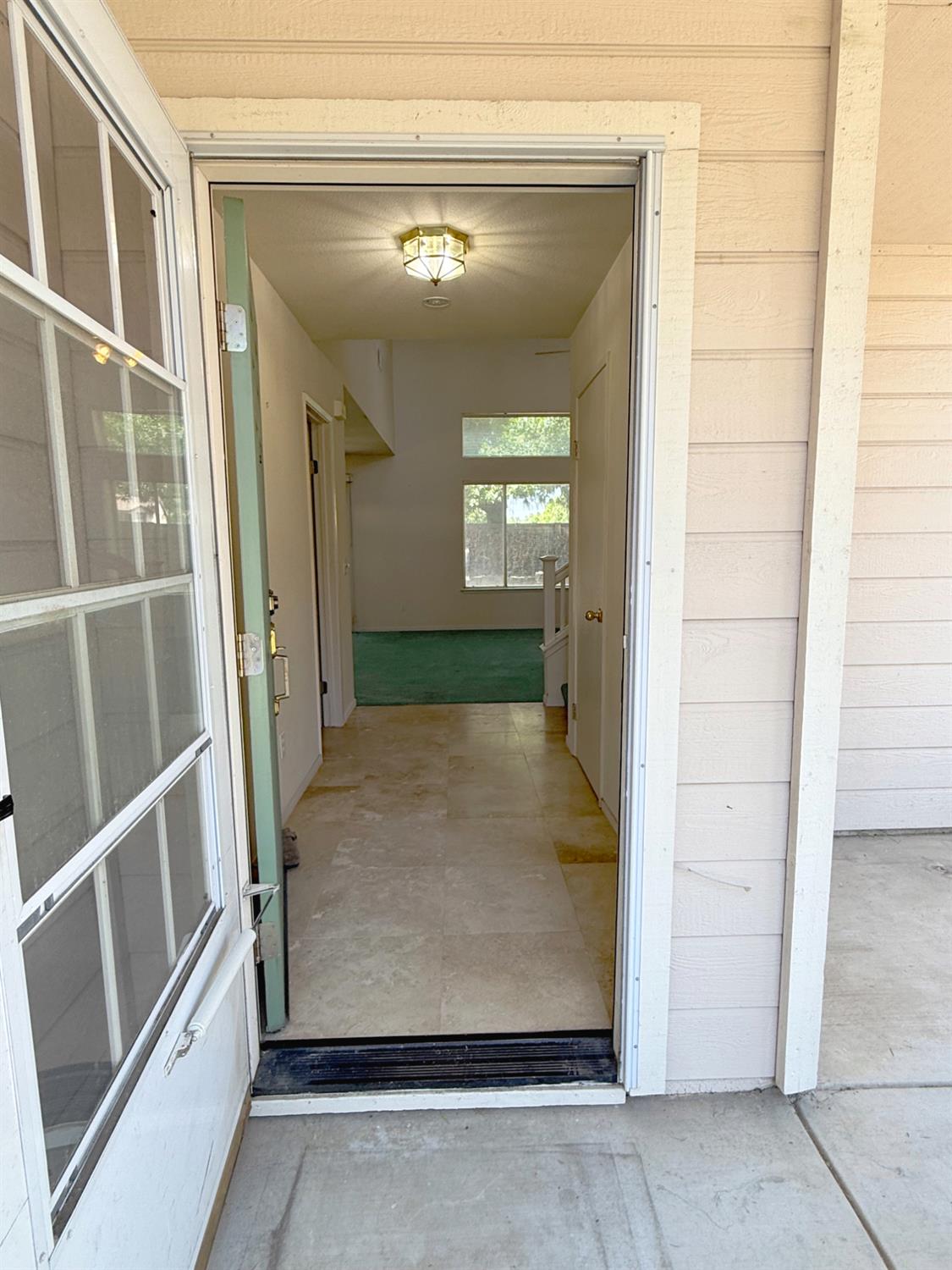 Detail Gallery Image 6 of 55 For 2040 Gordon Verner Cir, Stockton,  CA 95206 - 3 Beds | 2/1 Baths