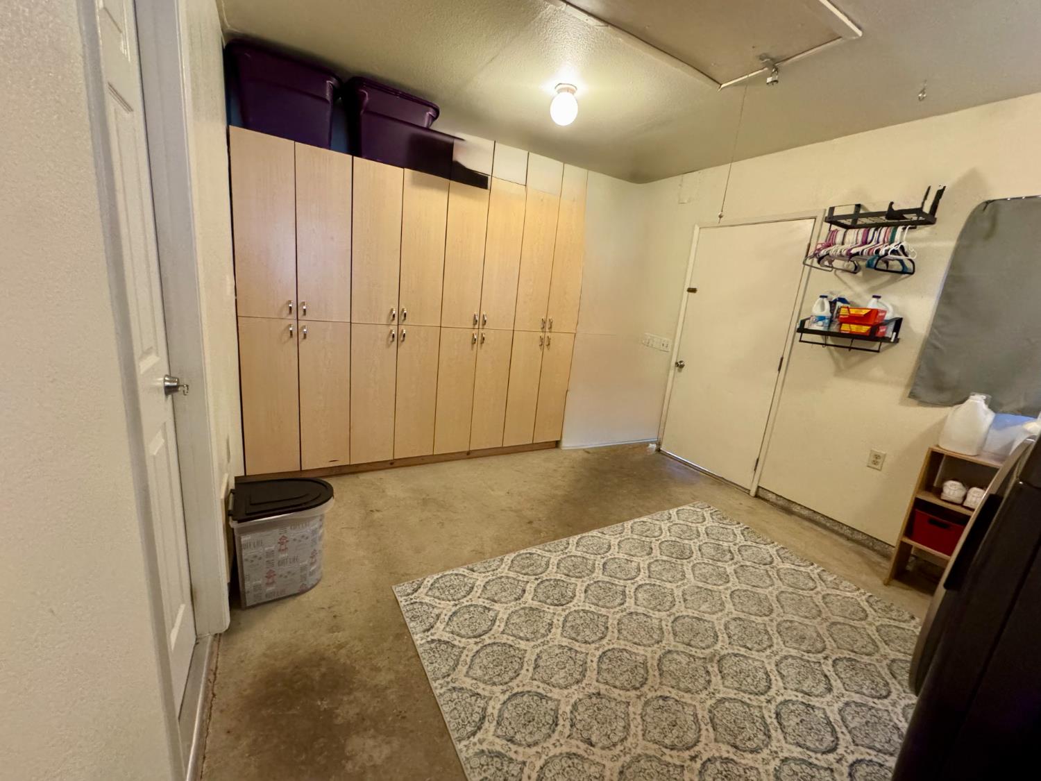 Detail Gallery Image 10 of 26 For 12936 Main St, Waterford,  CA 95386 - 3 Beds | 2 Baths