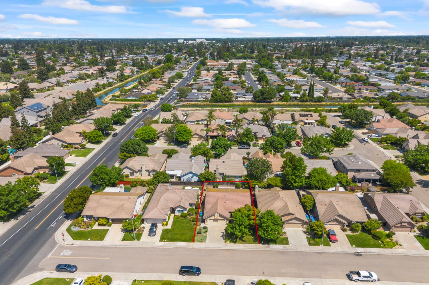 Detail Gallery Image 52 of 55 For 1925 Crystalwood Ln, Lodi,  CA 95242 - 3 Beds | 2 Baths