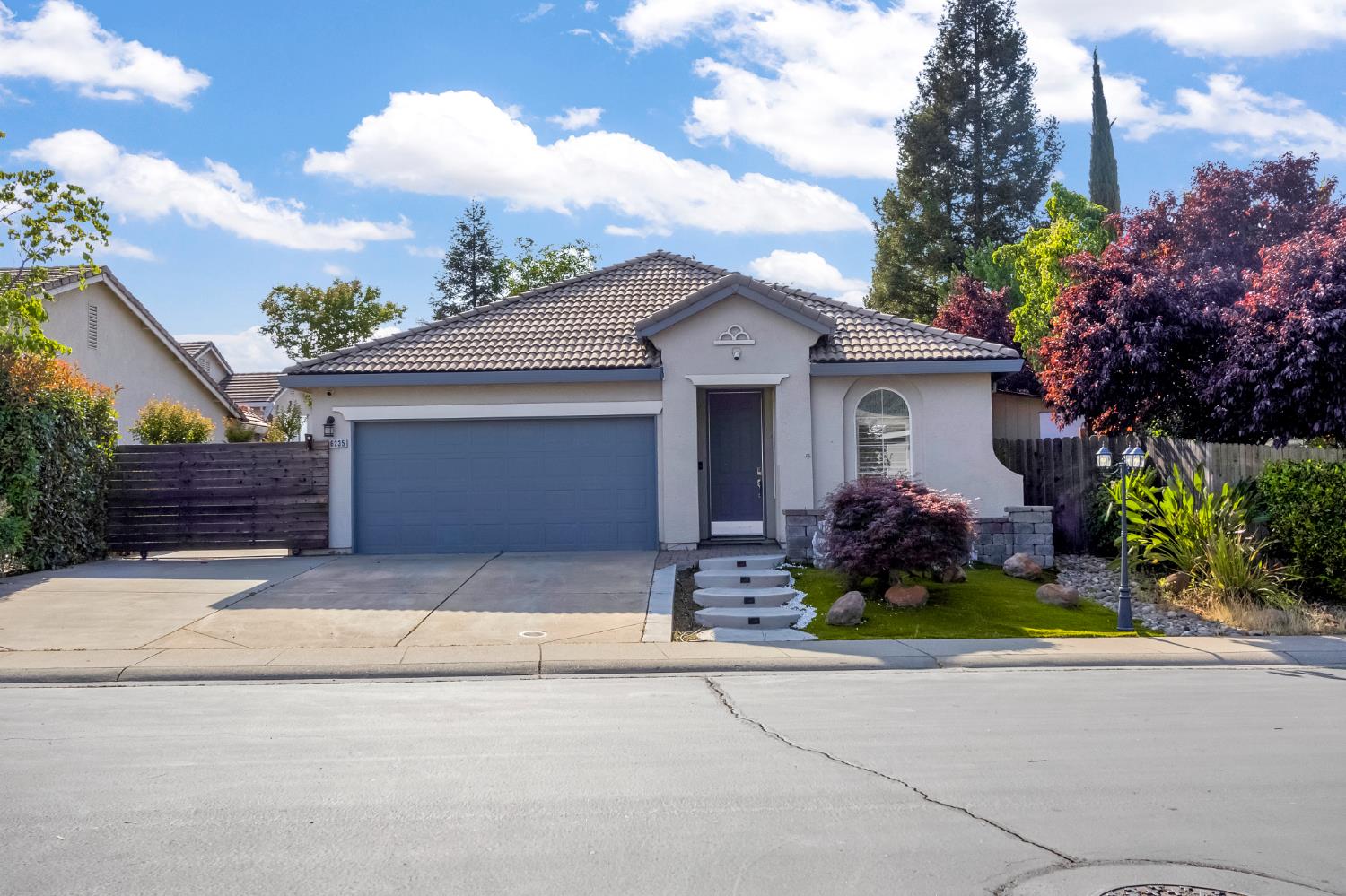 Detail Gallery Image 5 of 46 For 6235 Flamingo Way, Rocklin,  CA 95765 - 3 Beds | 2 Baths