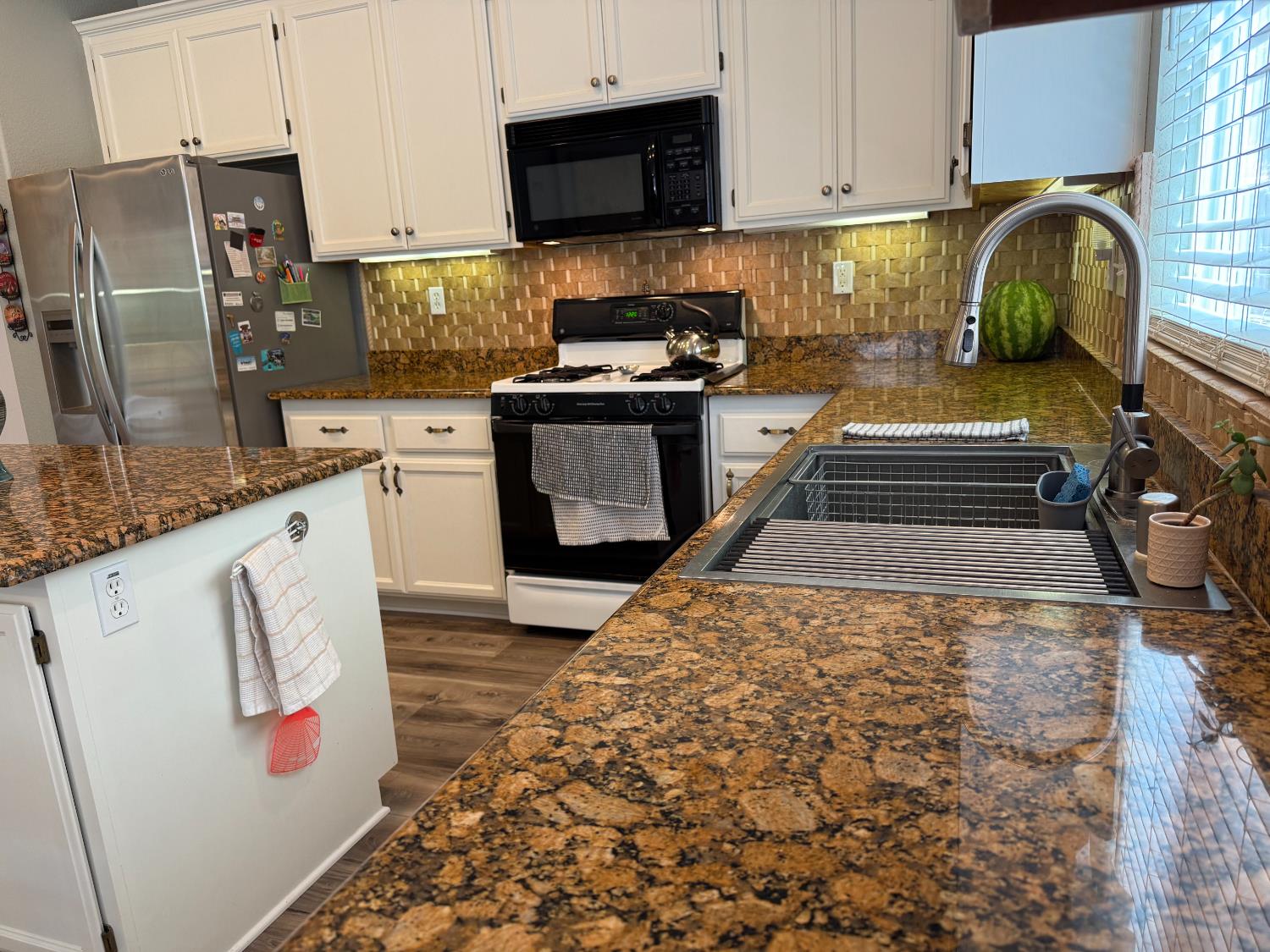Detail Gallery Image 14 of 43 For 5512 Sienna Hills Way, Antelope,  CA 95843 - 4 Beds | 2 Baths