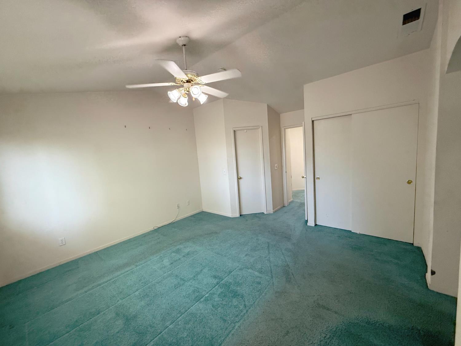 Detail Gallery Image 34 of 55 For 2040 Gordon Verner Cir, Stockton,  CA 95206 - 3 Beds | 2/1 Baths