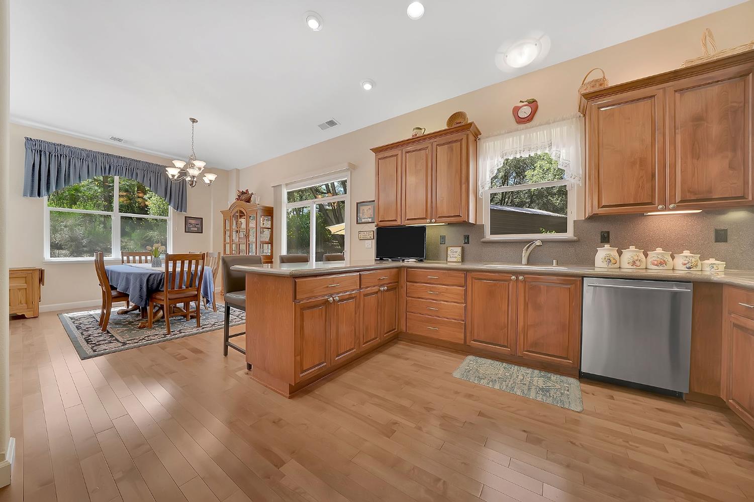 Detail Gallery Image 24 of 71 For 18777 Sugar Pine Dr S, Pine Grove,  CA 95665 - 3 Beds | 2/1 Baths