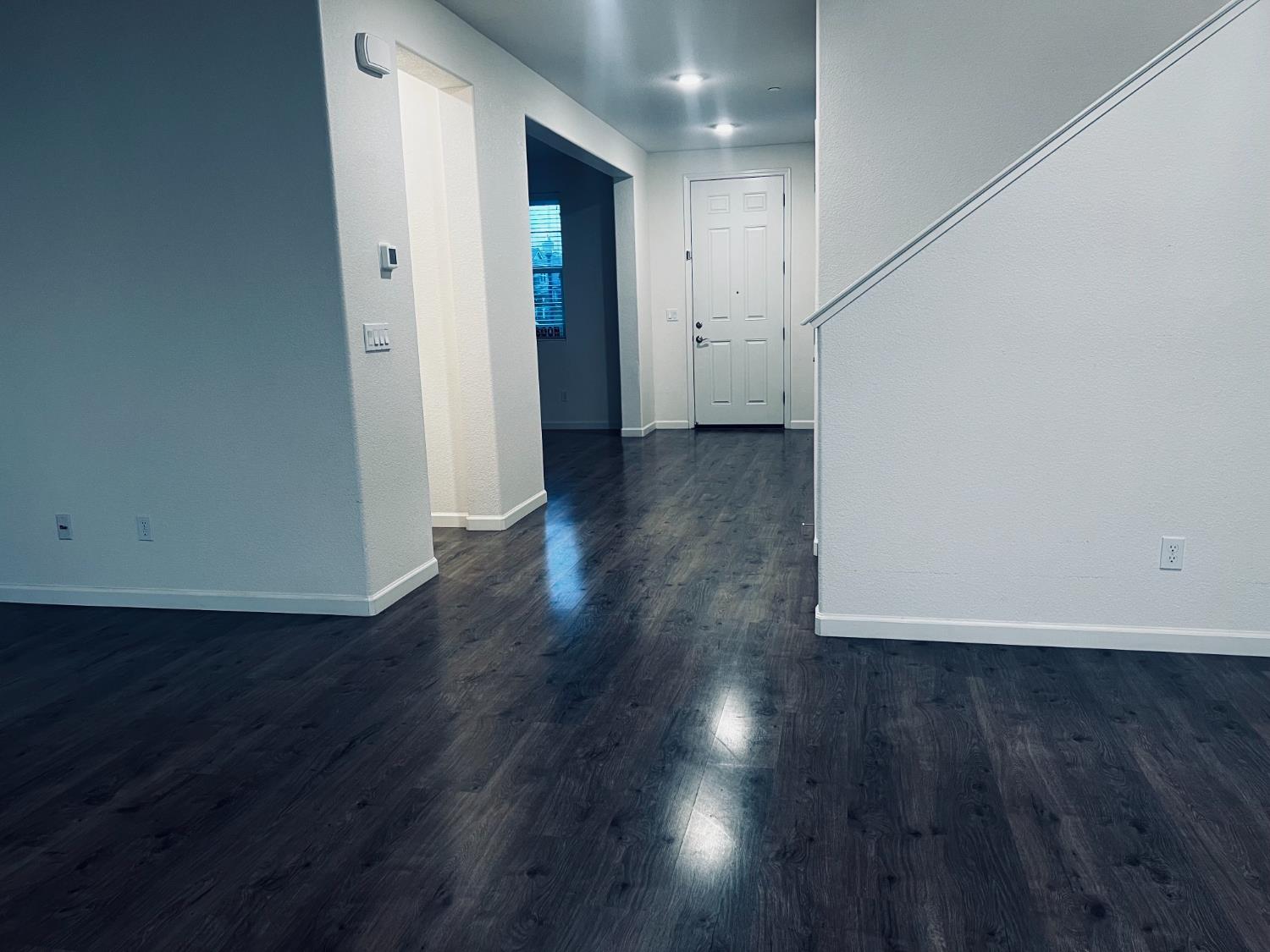 Detail Gallery Image 10 of 16 For 2560 Greg Jarvis Ave, Sacramento,  CA 95834 - 3 Beds | 2/1 Baths