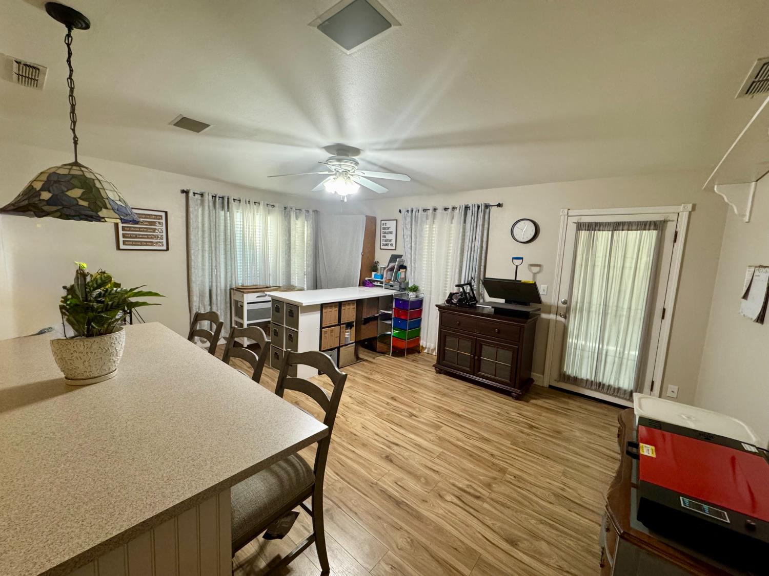Detail Gallery Image 7 of 26 For 12936 Main St, Waterford,  CA 95386 - 3 Beds | 2 Baths