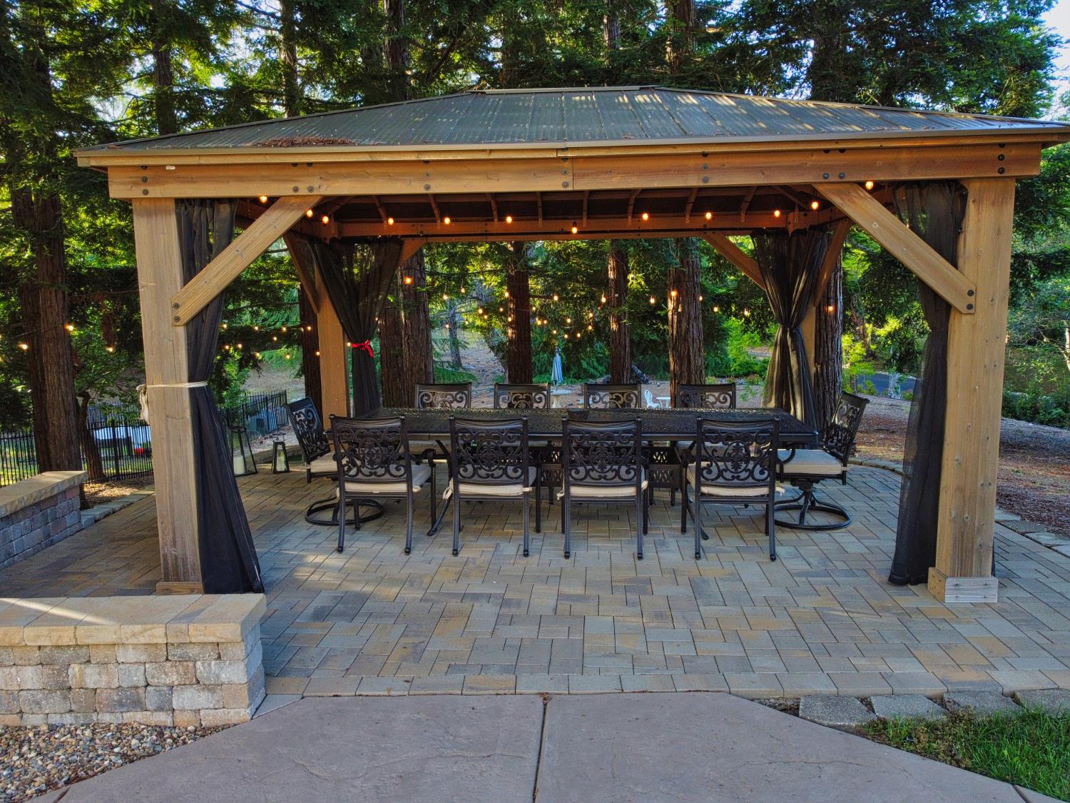 Detail Gallery Image 10 of 31 For 4520 Rigel Ct., Shingle Springs,  CA 95682 - 5 Beds | 3 Baths