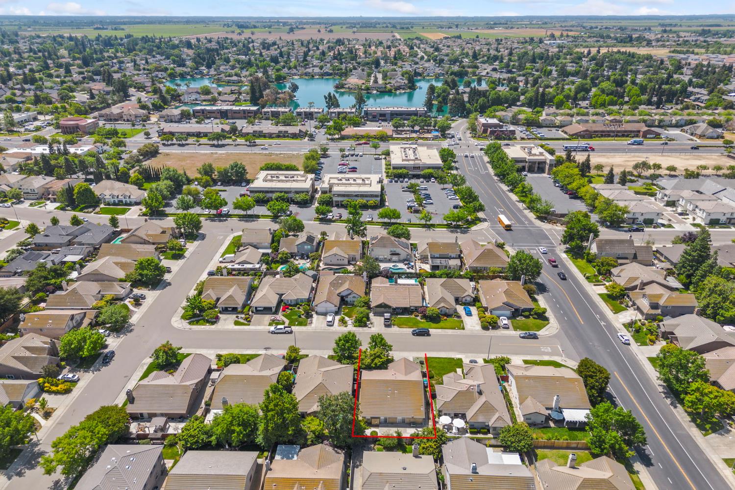 Detail Gallery Image 54 of 55 For 1925 Crystalwood Ln, Lodi,  CA 95242 - 3 Beds | 2 Baths