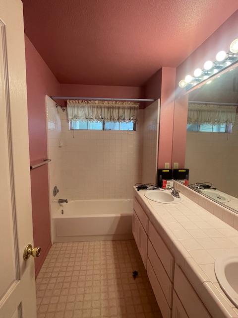 Detail Gallery Image 14 of 23 For 3816 Wilkesboro Ave, Modesto,  CA 95357 - 4 Beds | 3 Baths