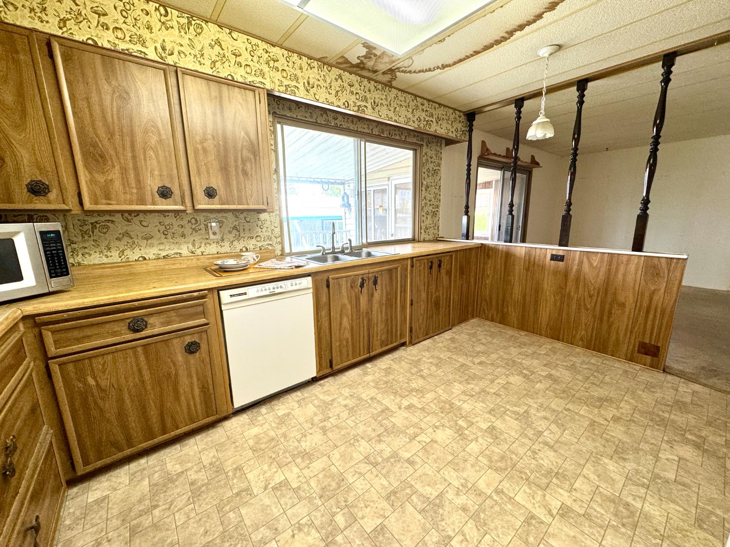 Detail Gallery Image 21 of 37 For 1624 Tulip Cir, Auburn,  CA 95603 - 3 Beds | 2 Baths