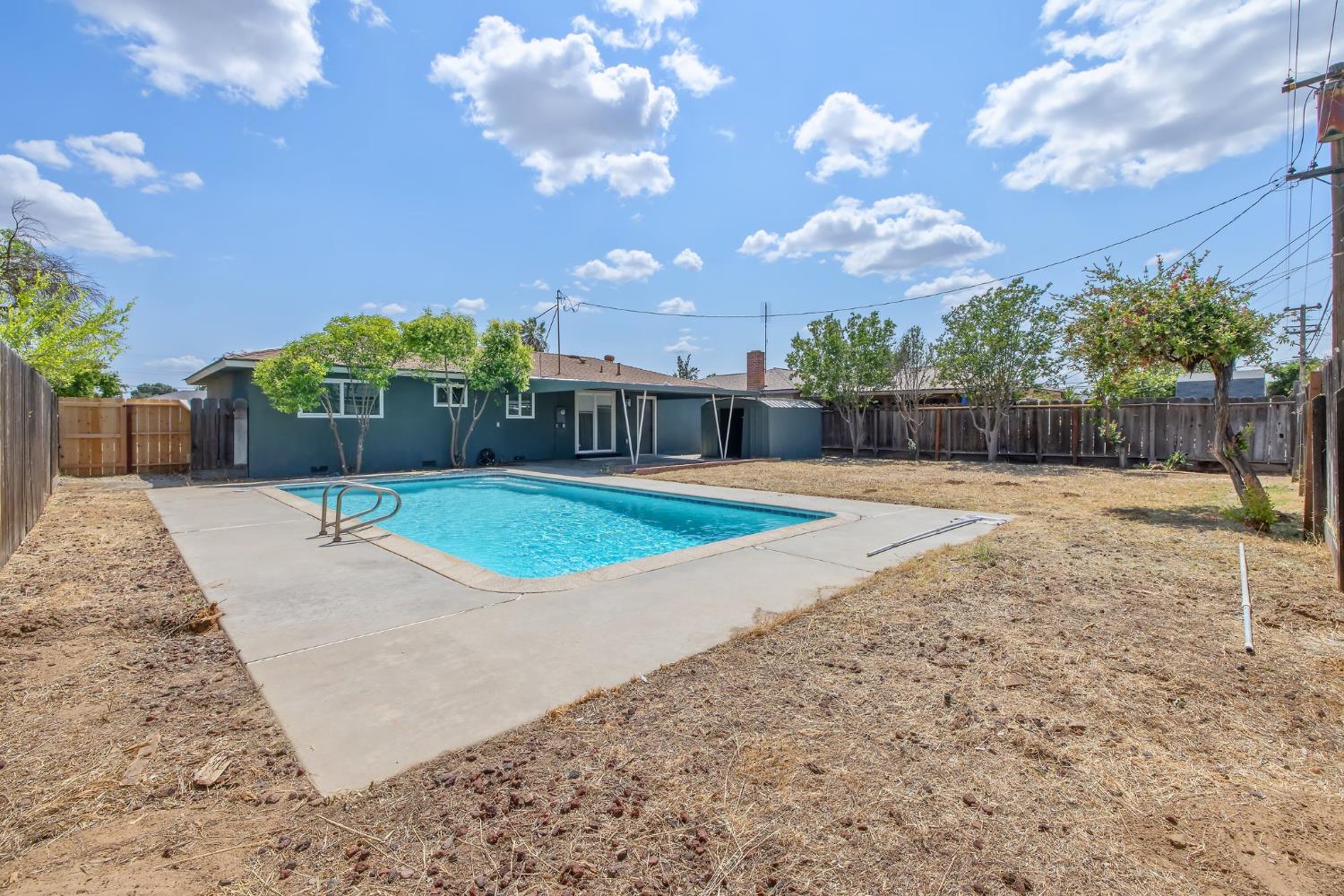 Detail Gallery Image 35 of 43 For 955 W San Gabriel Ave, Clovis,  CA 93612 - 2 Beds | 1 Baths