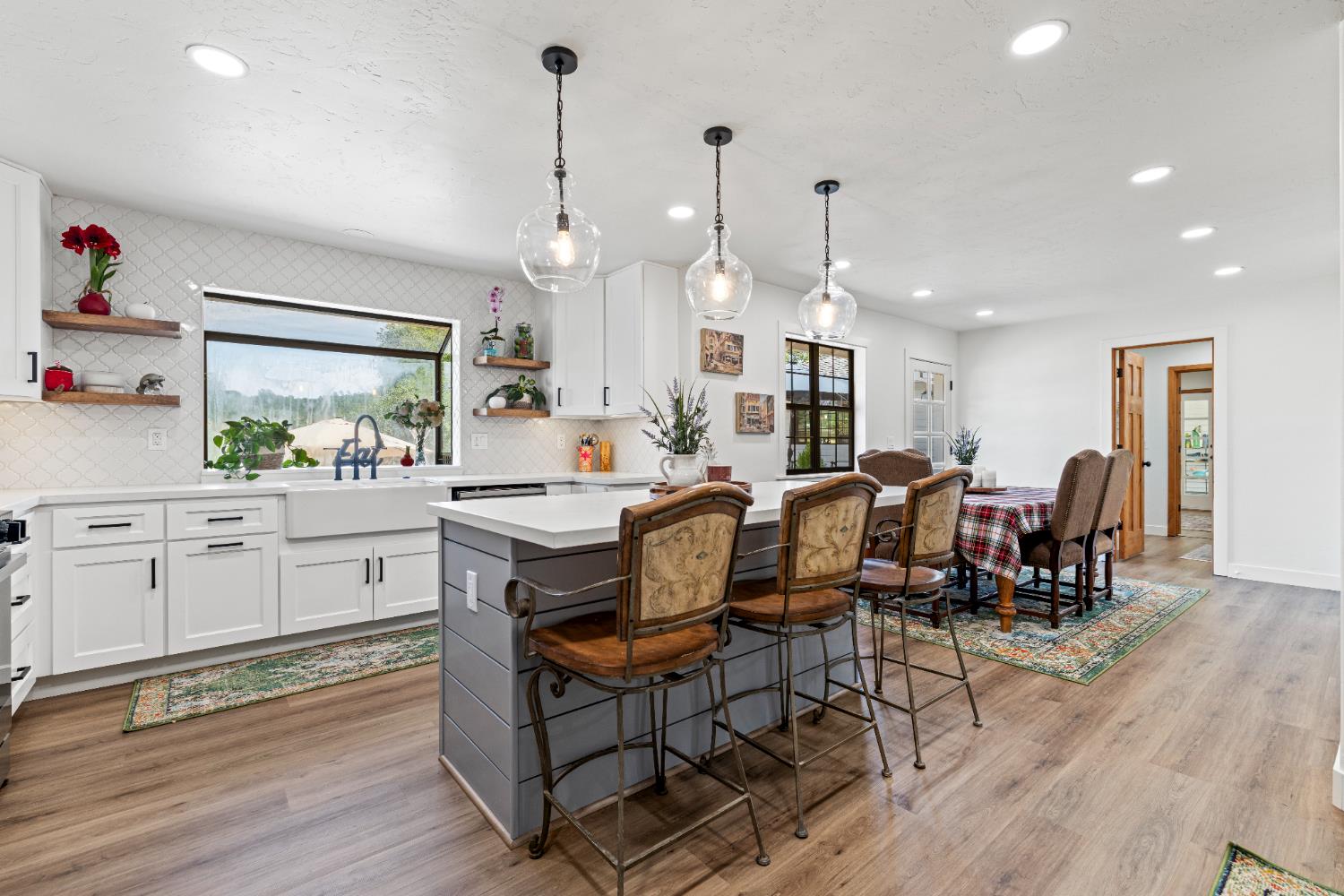 Detail Gallery Image 19 of 94 For 3740 Wild Turkey Dr, Shingle Springs,  CA 95682 - 4 Beds | 3 Baths