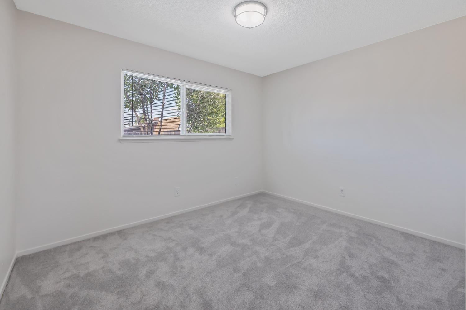 Detail Gallery Image 21 of 43 For 955 W San Gabriel Ave, Clovis,  CA 93612 - 2 Beds | 1 Baths