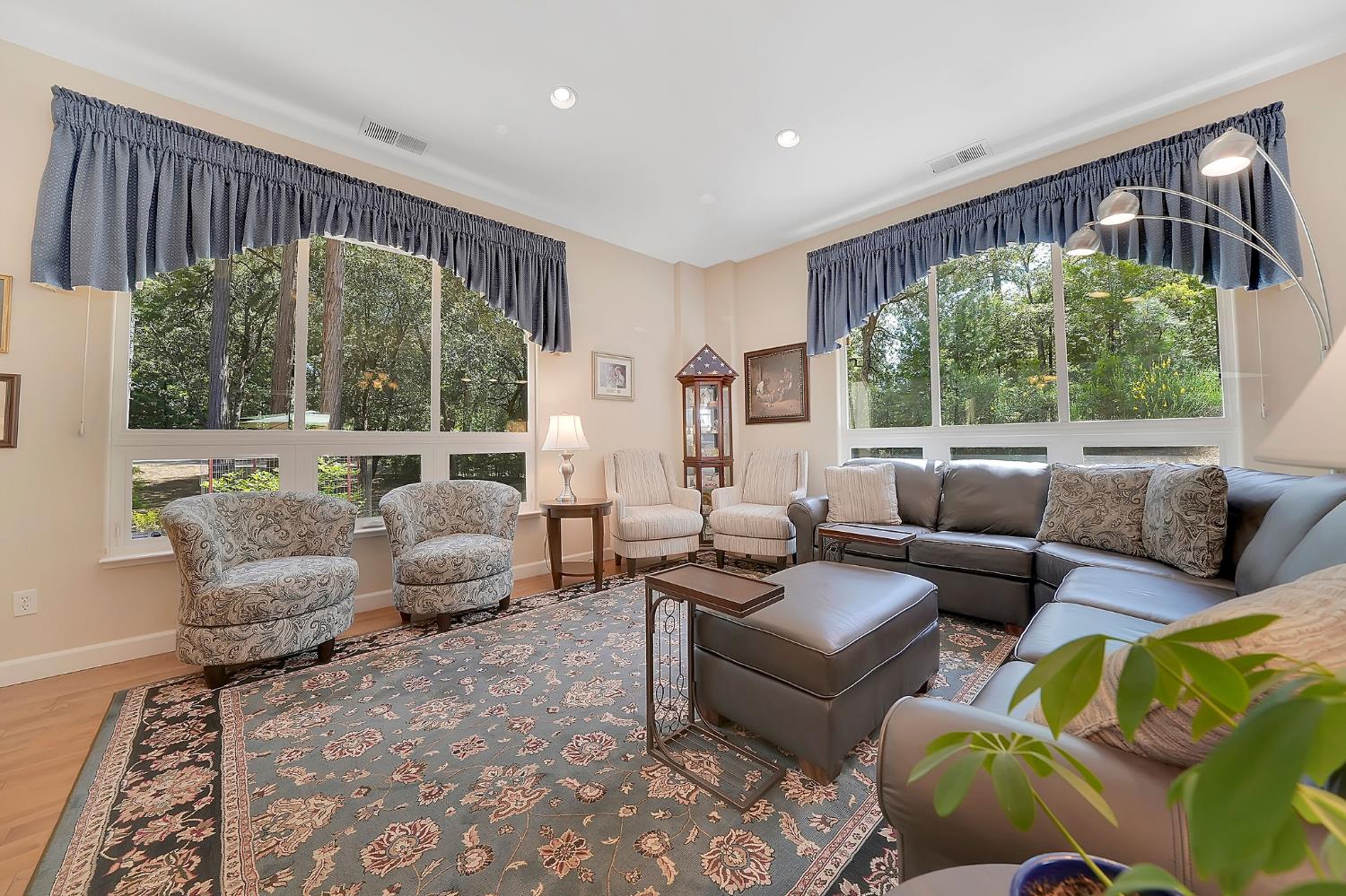 Detail Gallery Image 13 of 71 For 18777 Sugar Pine Dr S, Pine Grove,  CA 95665 - 3 Beds | 2/1 Baths