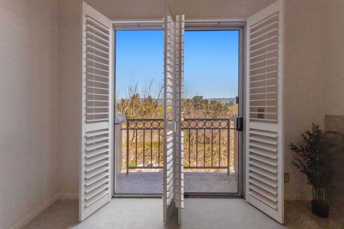 Detail Gallery Image 4 of 23 For 951 S 12th #301,  San Jose,  CA 95112 - 2 Beds | 2 Baths