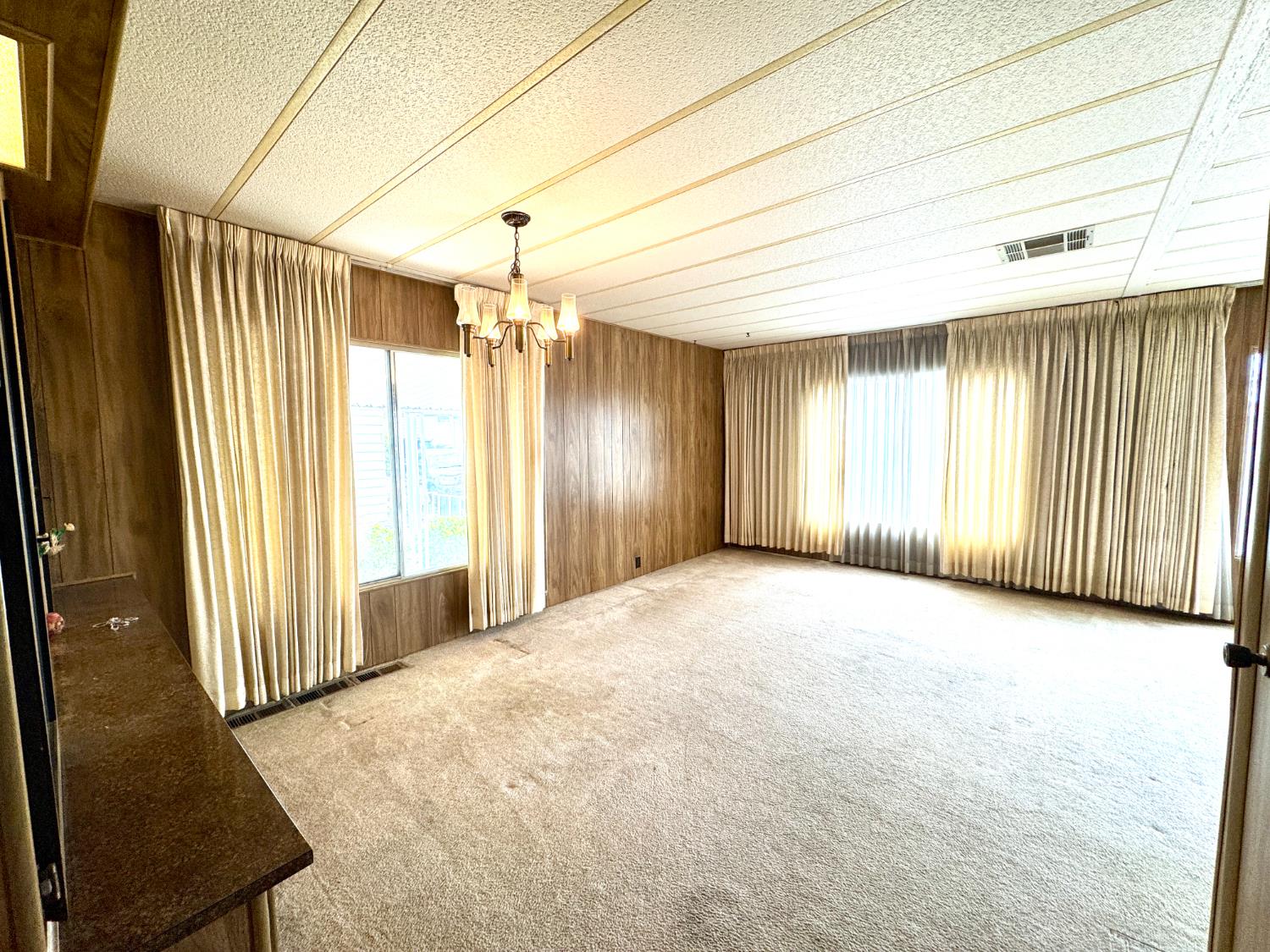 Detail Gallery Image 8 of 37 For 1624 Tulip Cir, Auburn,  CA 95603 - 3 Beds | 2 Baths