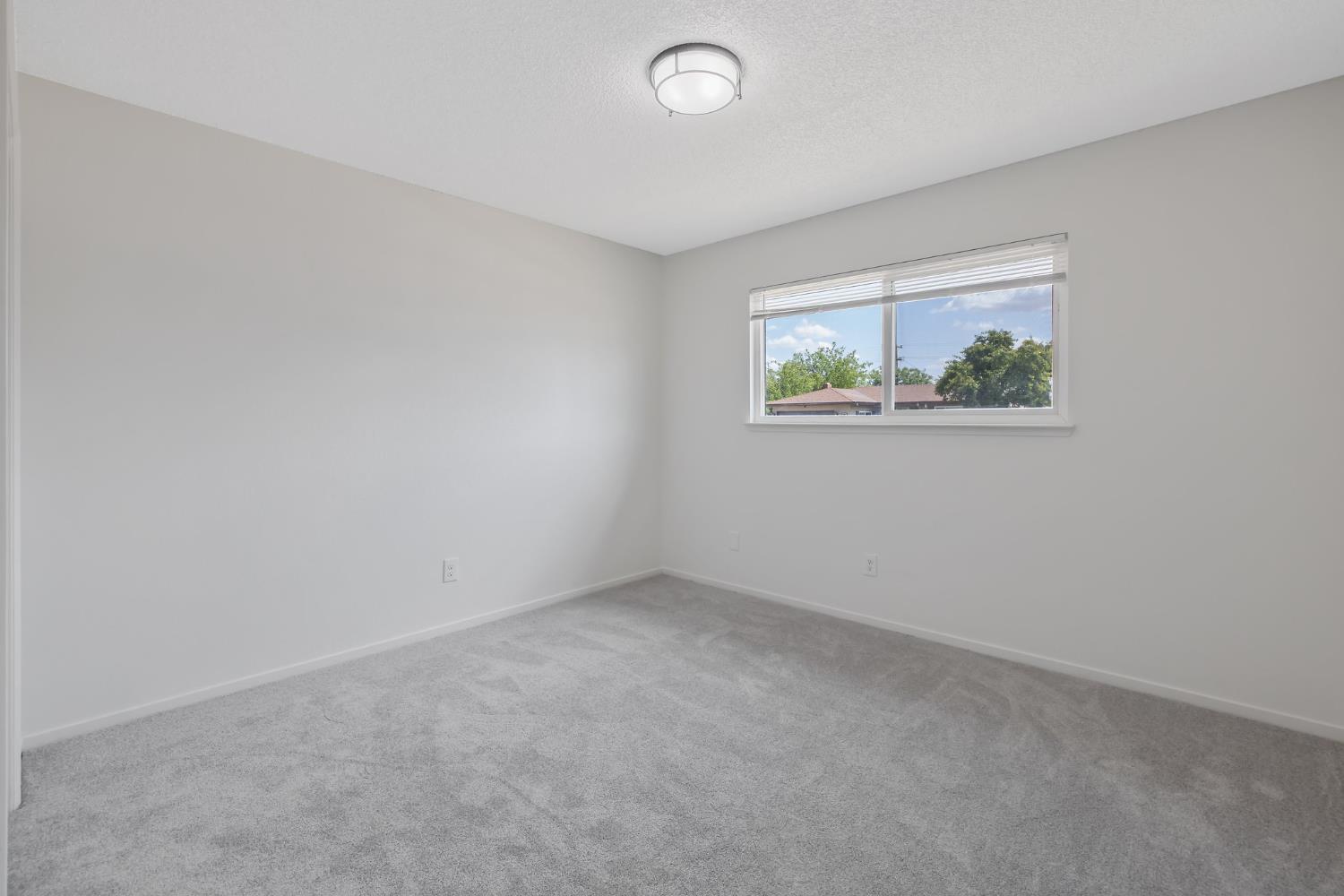 Detail Gallery Image 23 of 43 For 955 W San Gabriel Ave, Clovis,  CA 93612 - 2 Beds | 1 Baths
