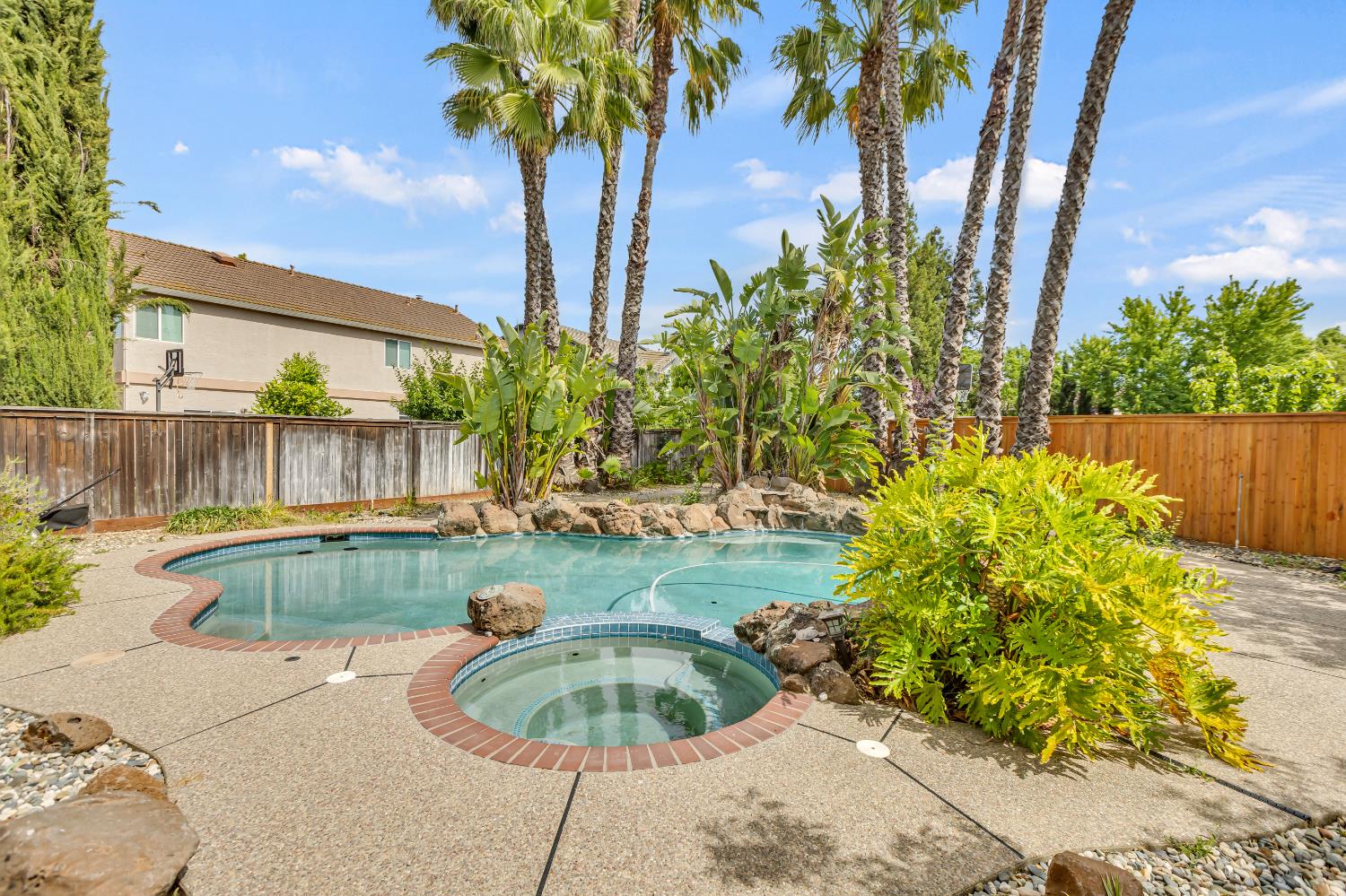 Detail Gallery Image 70 of 90 For 3435 Sierra Meadow Ct, Elk Grove,  CA 95758 - 6 Beds | 3 Baths