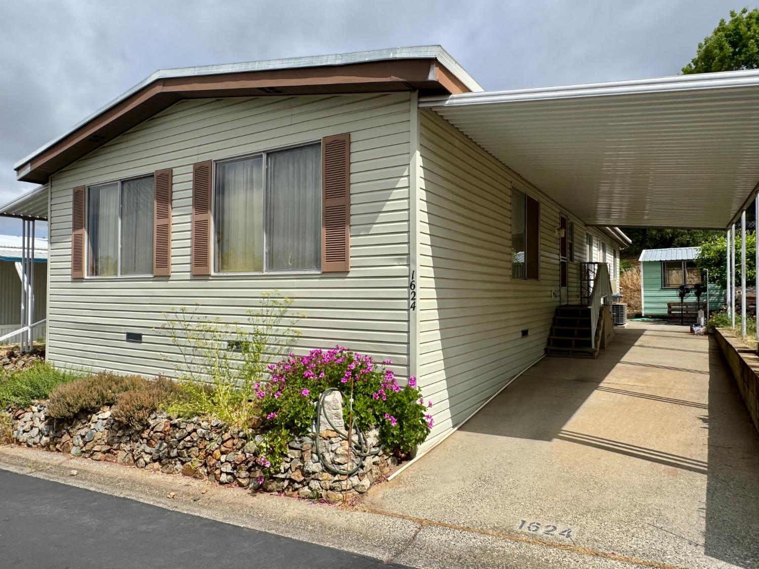 Detail Gallery Image 2 of 37 For 1624 Tulip Cir, Auburn,  CA 95603 - 3 Beds | 2 Baths