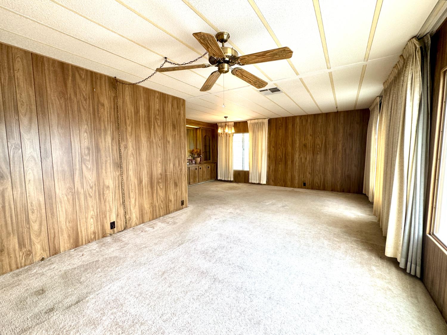 Detail Gallery Image 12 of 37 For 1624 Tulip Cir, Auburn,  CA 95603 - 3 Beds | 2 Baths