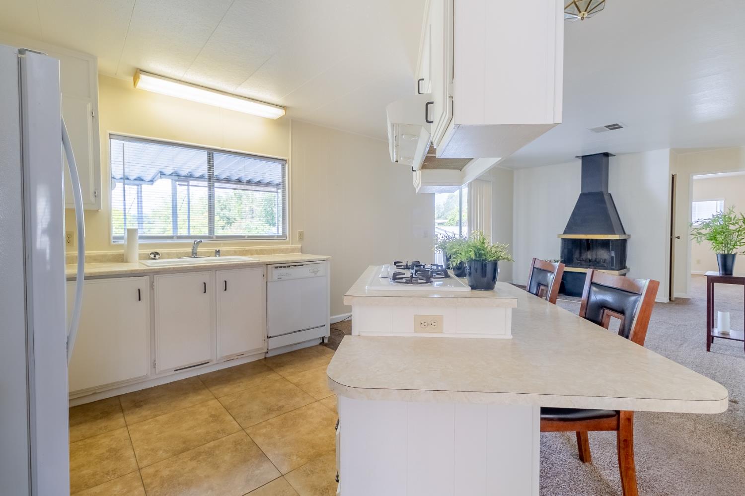 Detail Gallery Image 6 of 25 For 150 Clinton 15, Jackson,  CA 95642 - 2 Beds | 2 Baths