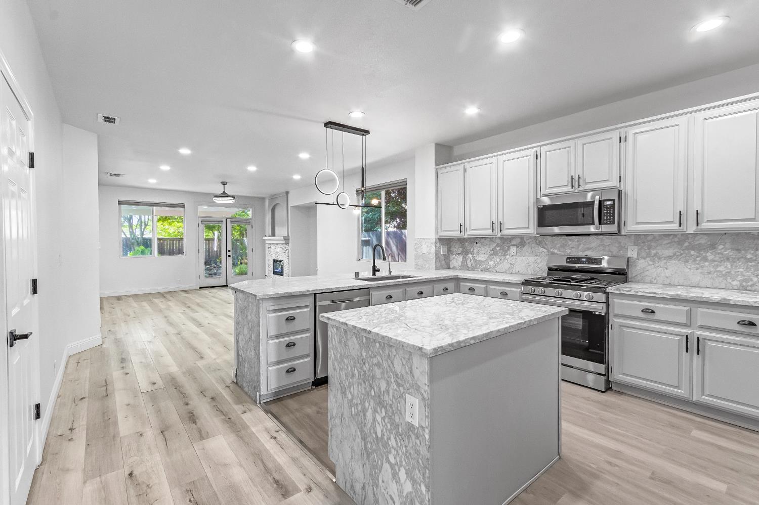 Detail Gallery Image 12 of 46 For 6235 Flamingo Way, Rocklin,  CA 95765 - 3 Beds | 2 Baths