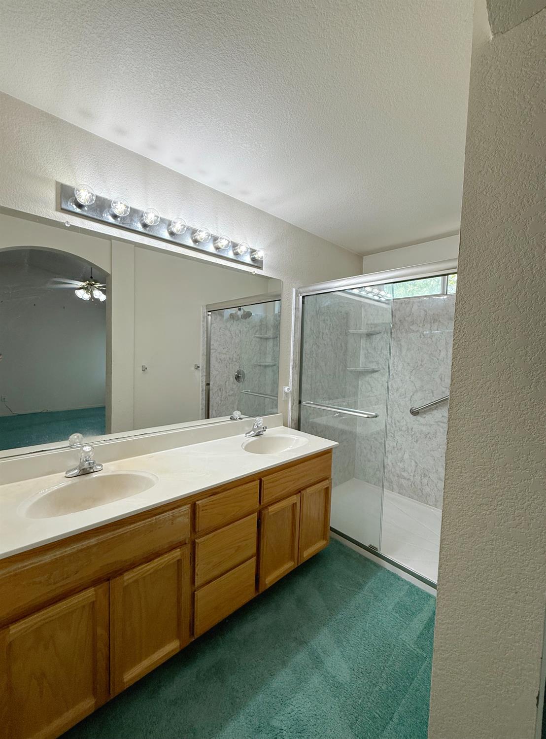Detail Gallery Image 38 of 55 For 2040 Gordon Verner Cir, Stockton,  CA 95206 - 3 Beds | 2/1 Baths