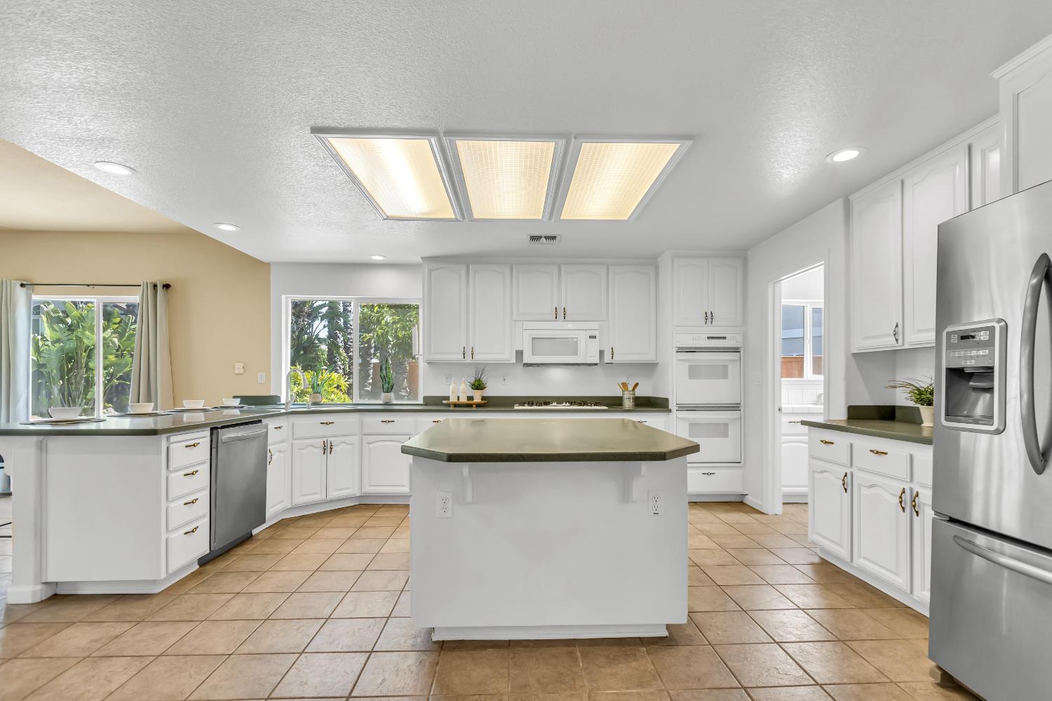 Detail Gallery Image 27 of 90 For 3435 Sierra Meadow Ct, Elk Grove,  CA 95758 - 6 Beds | 3 Baths