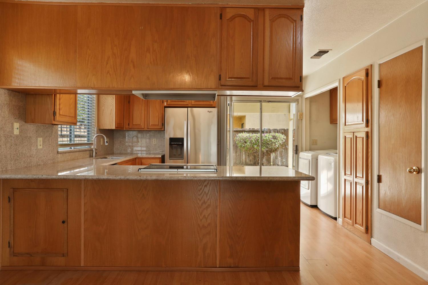 Detail Gallery Image 11 of 37 For 861 E Hawkeye Ave, Turlock,  CA 95380 - 3 Beds | 2/1 Baths