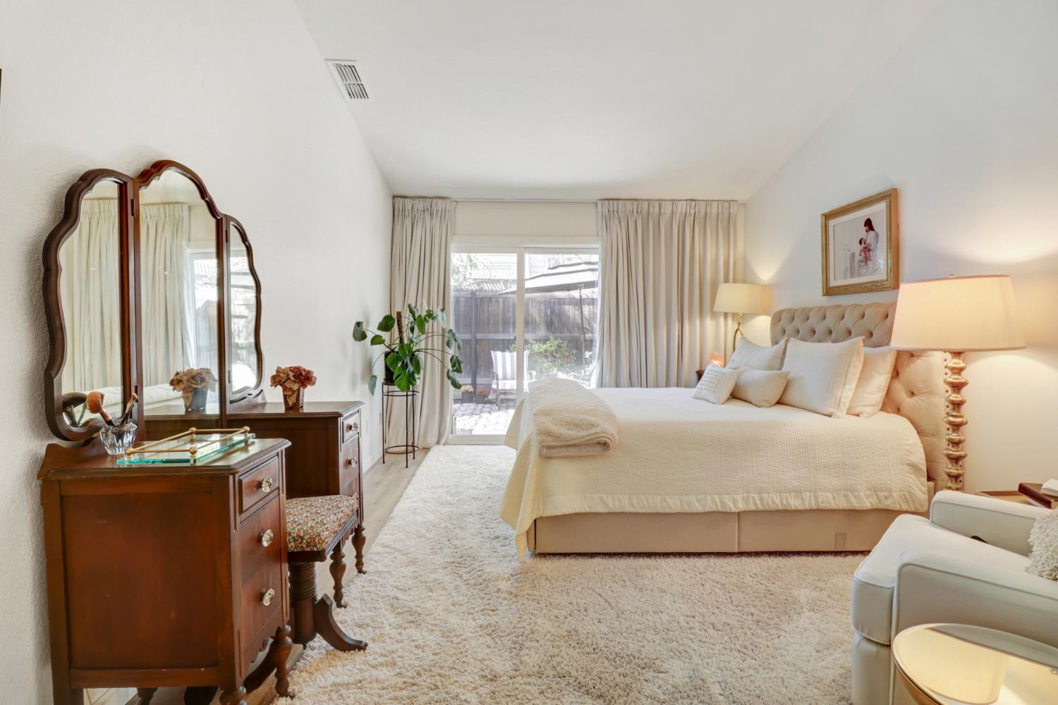Photo #11: 225064866 Listing: Photo #11