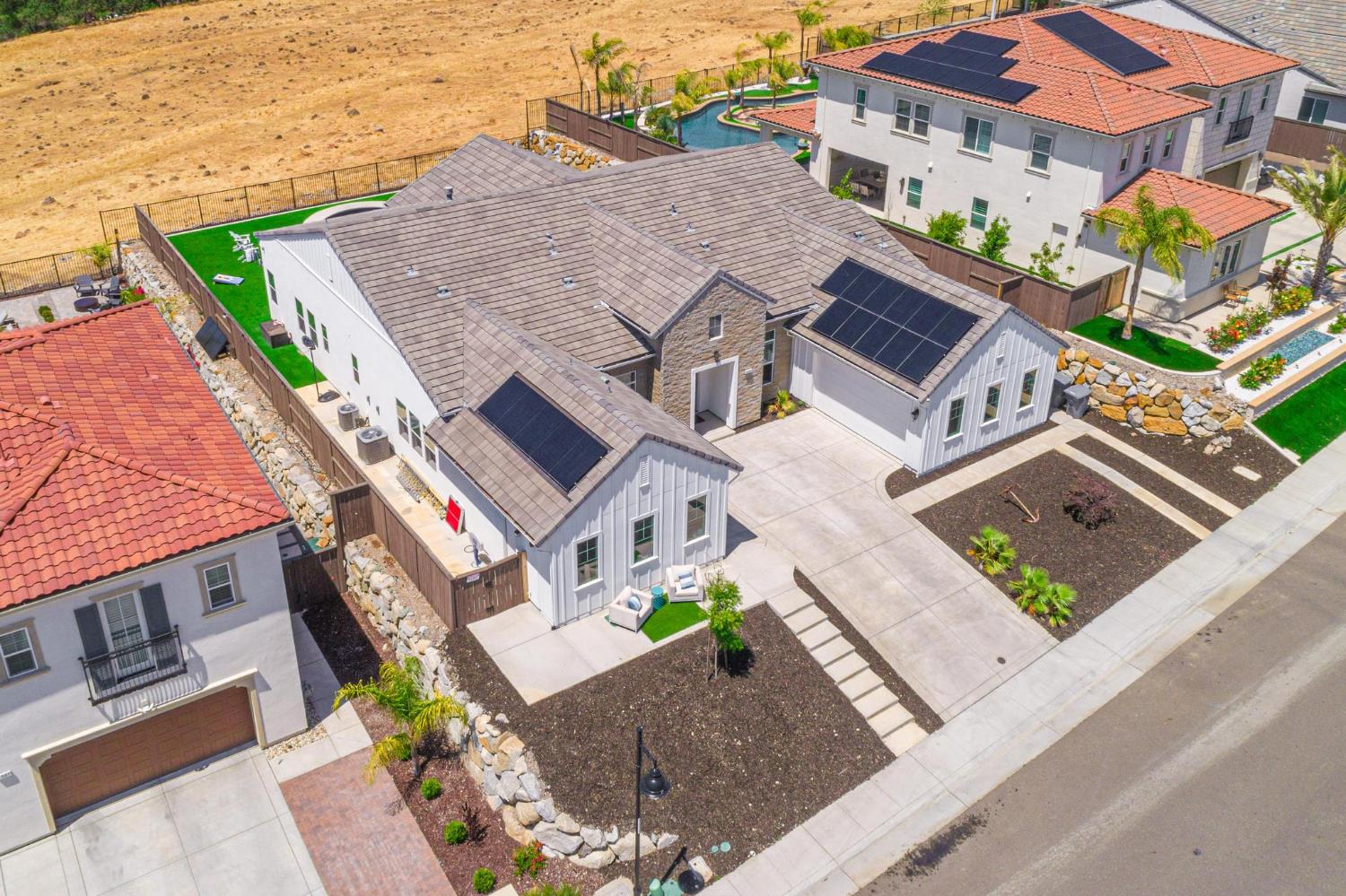 Detail Gallery Image 76 of 81 For 4009 Whitney Vista Ln, Rocklin,  CA 95677 - 4 Beds | 4/1 Baths