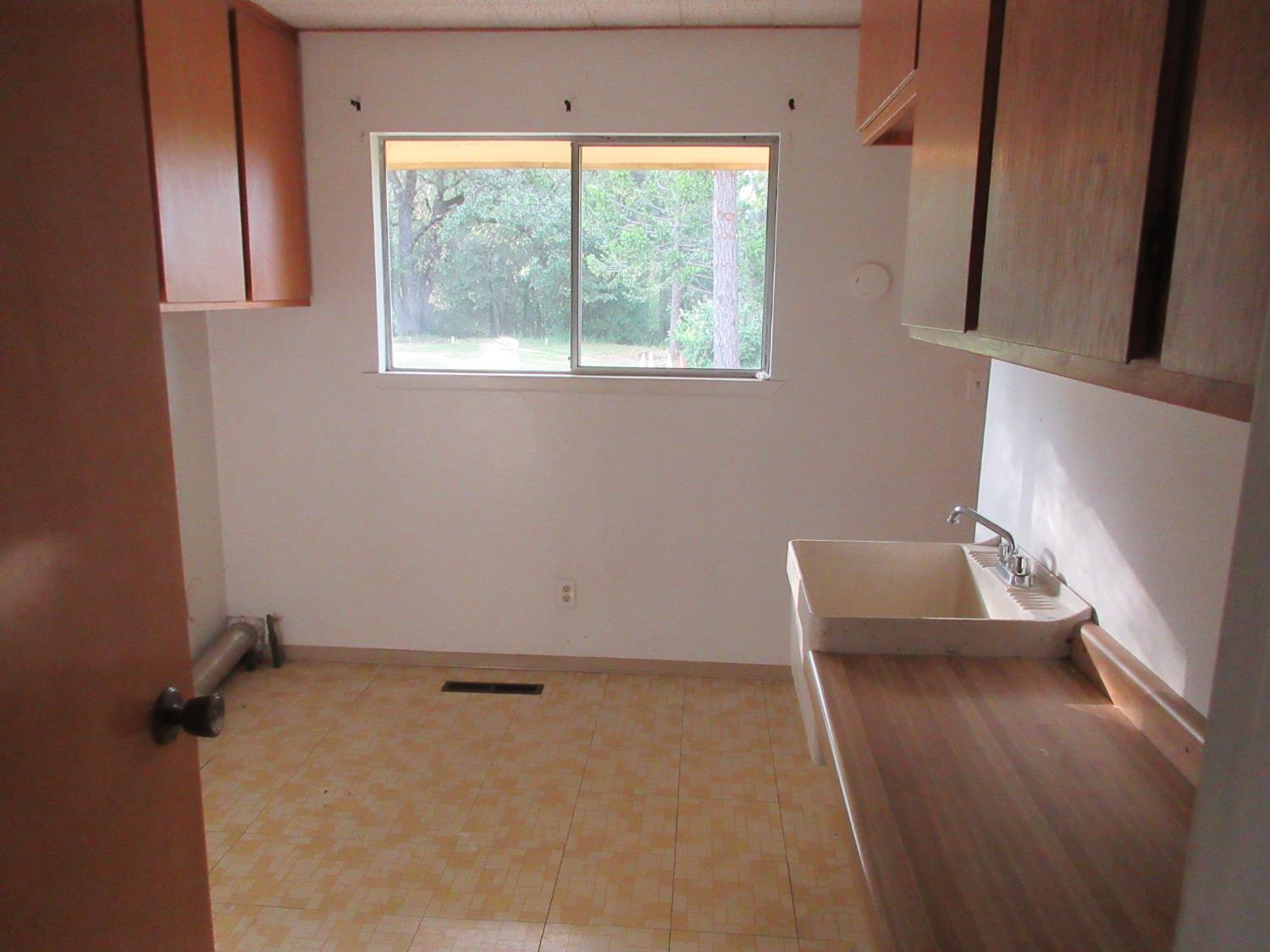 Detail Gallery Image 33 of 51 For 14337 Walnut St, Pine Grove,  CA 95665 - 2 Beds | 2 Baths