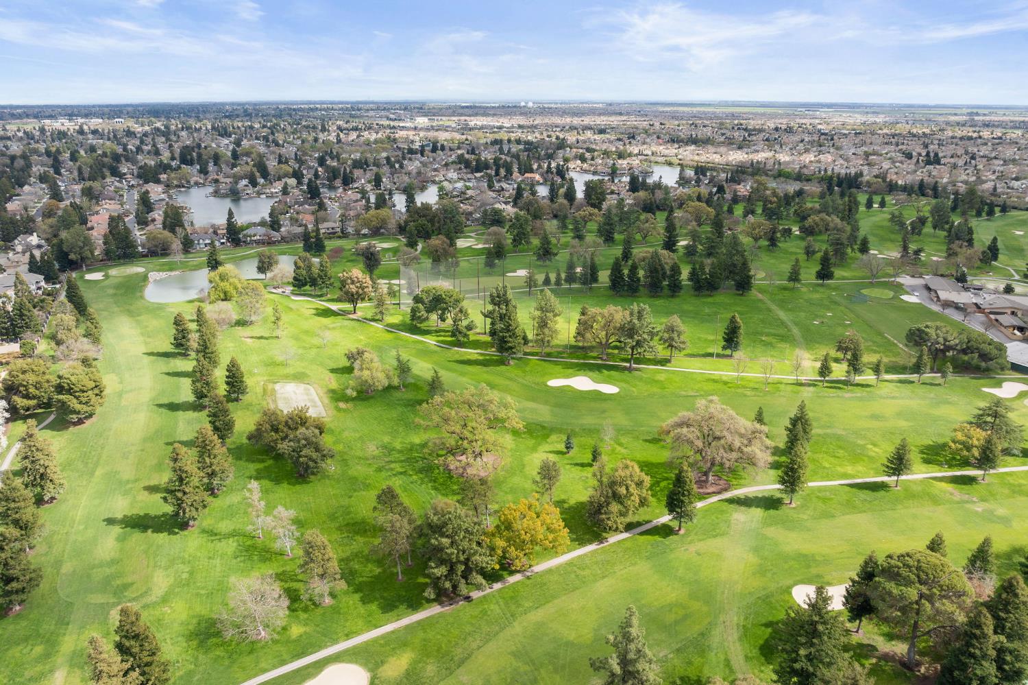 Detail Gallery Image 84 of 93 For 9425 S Wales Way, Elk Grove,  CA 95758 - 5 Beds | 5/1 Baths
